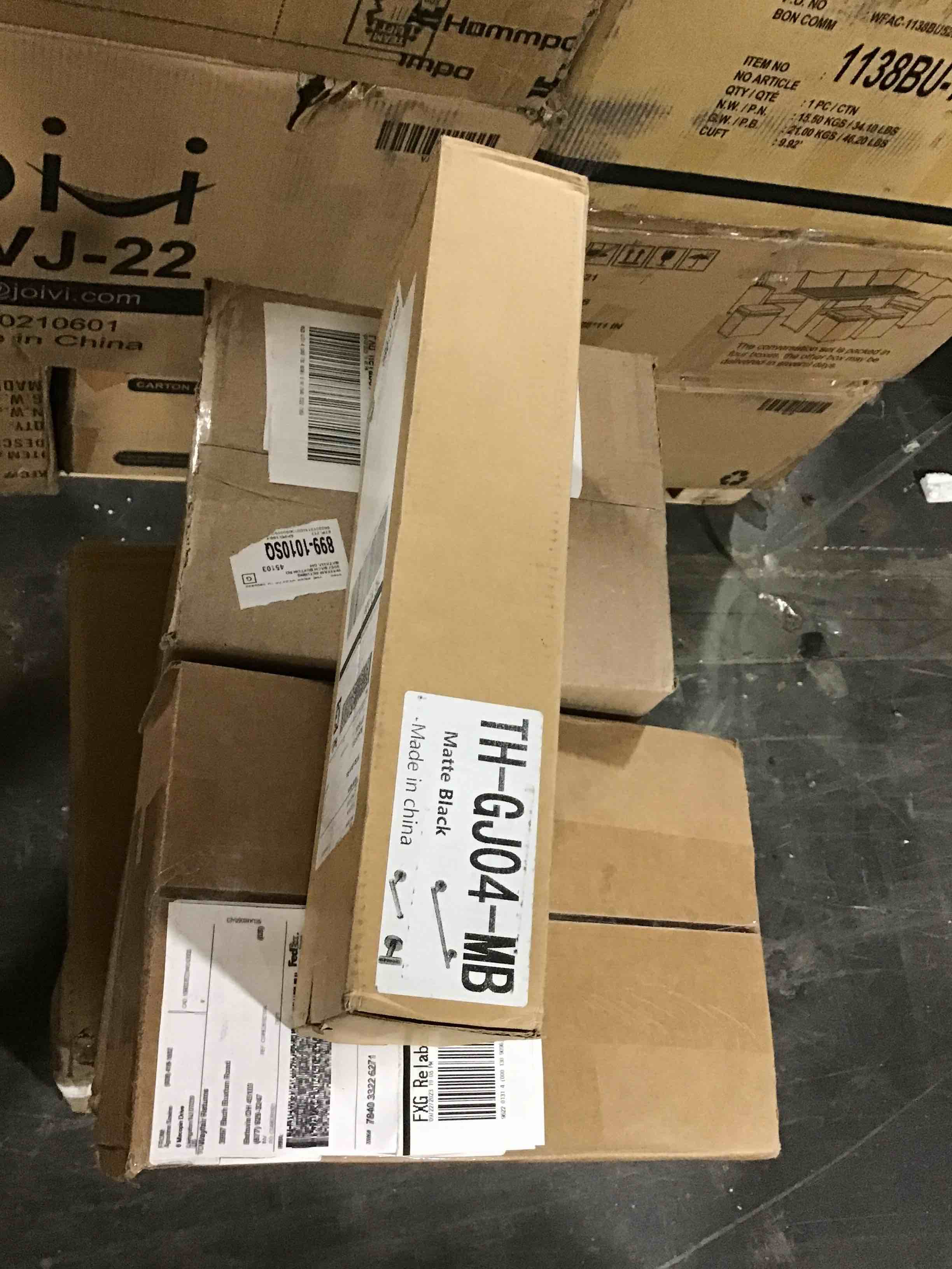 https://s3.amazonaws.com/lotting-images-prod/bidfta/YEL5427861_1696080078453.jpeg