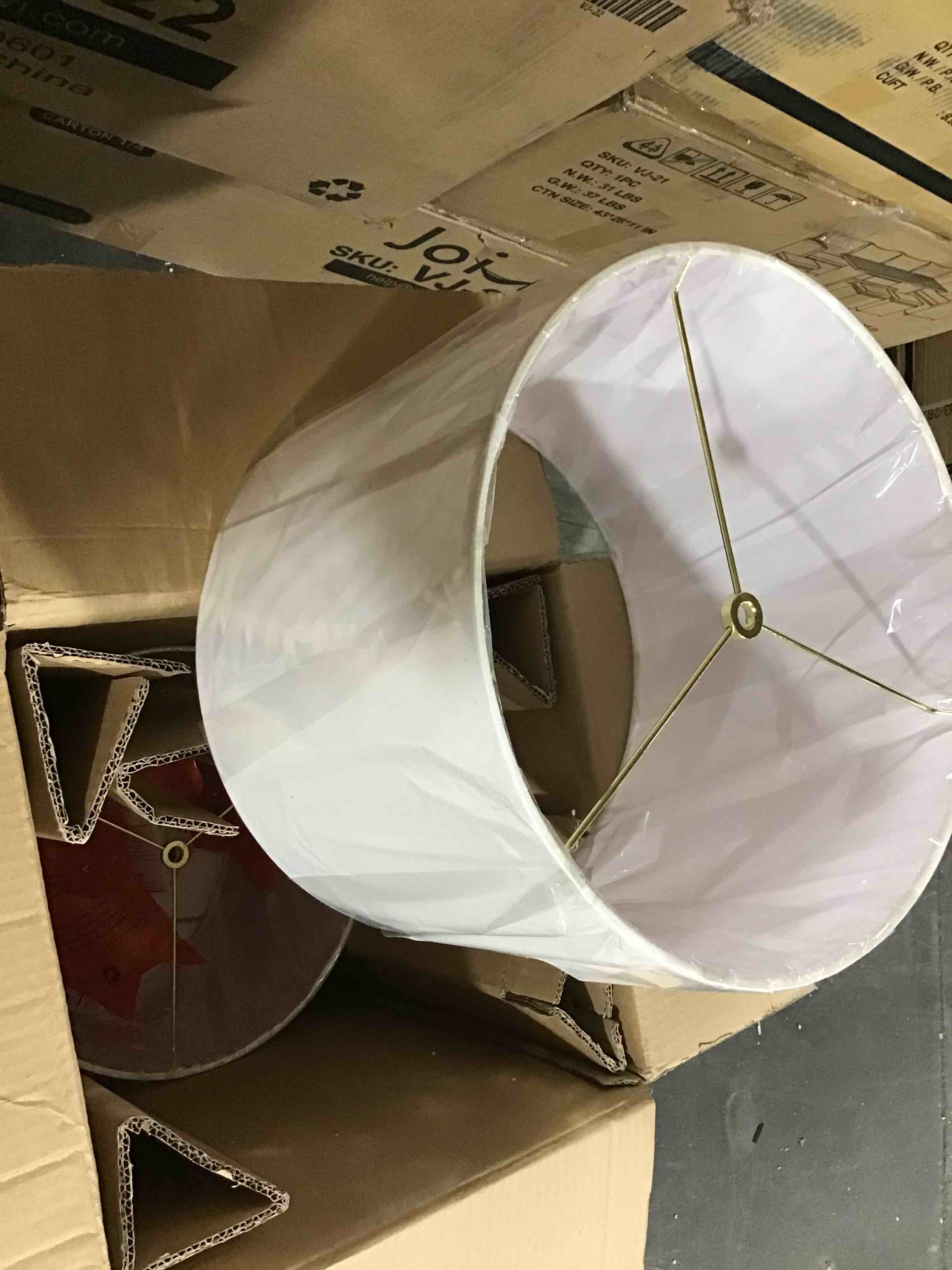 https://s3.amazonaws.com/lotting-images-prod/bidfta/YEL5427865_1696080606781.jpeg