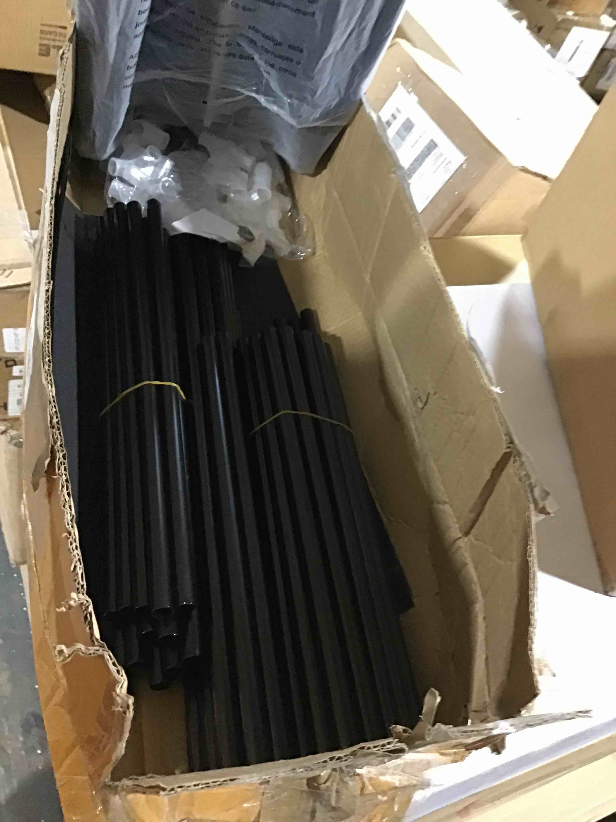 https://s3.amazonaws.com/lotting-images-prod/bidfta/YEL5427869_1696081907455.jpeg