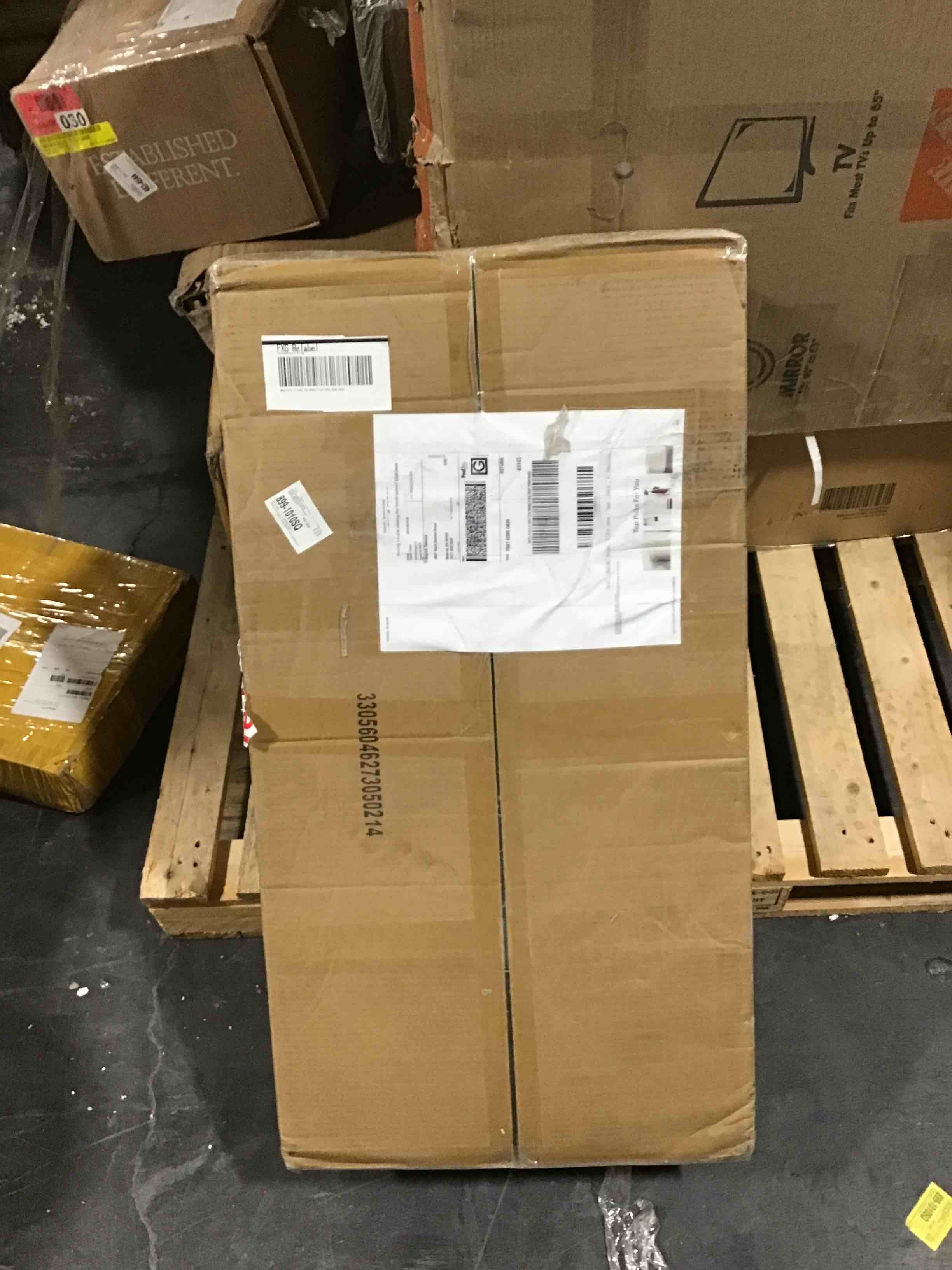 https://s3.amazonaws.com/lotting-images-prod/bidfta/YEL5428128_1696447449984.jpeg
