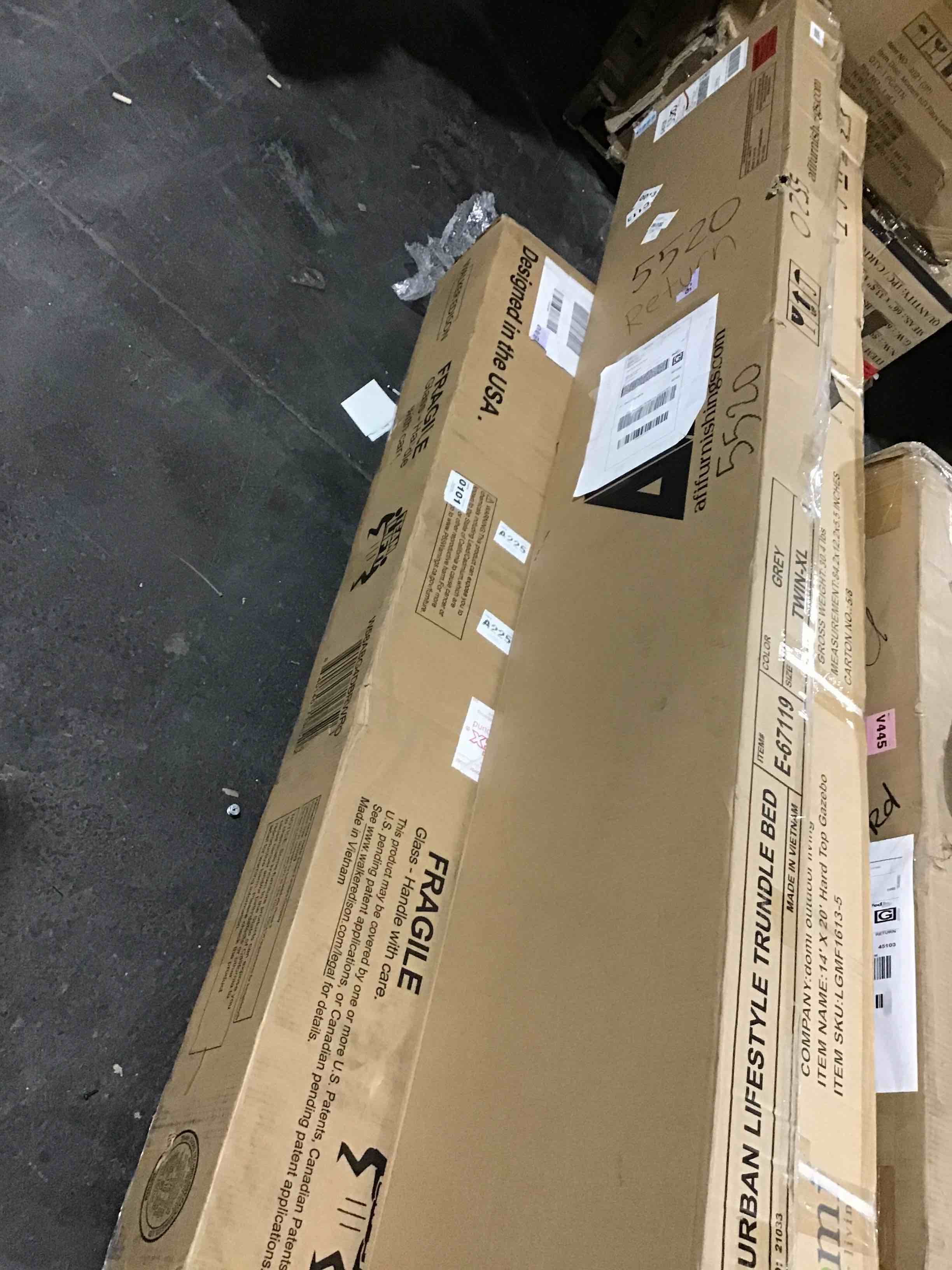 https://s3.amazonaws.com/lotting-images-prod/bidfta/YEL5428325_1696691951222.jpeg