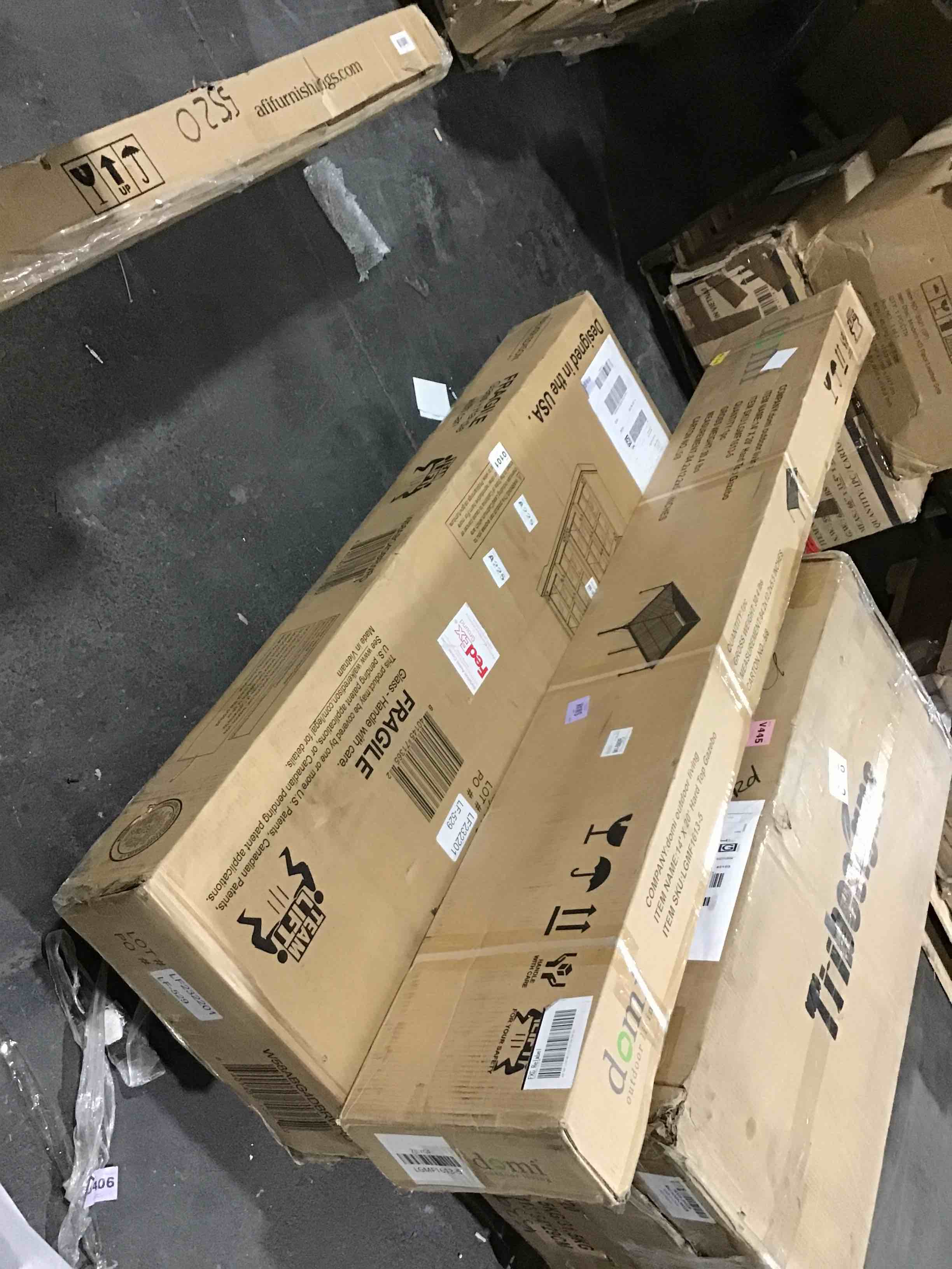 https://s3.amazonaws.com/lotting-images-prod/bidfta/YEL5428326_1696692046996.jpeg