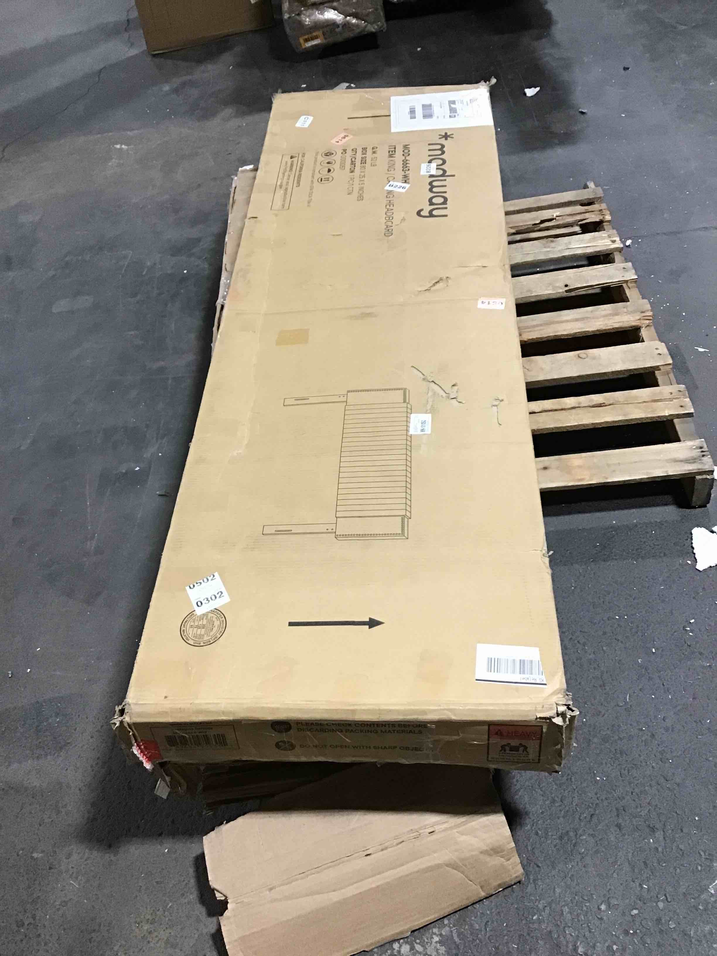 https://s3.amazonaws.com/lotting-images-prod/bidfta/YEL5428379_1696859182496.jpeg
