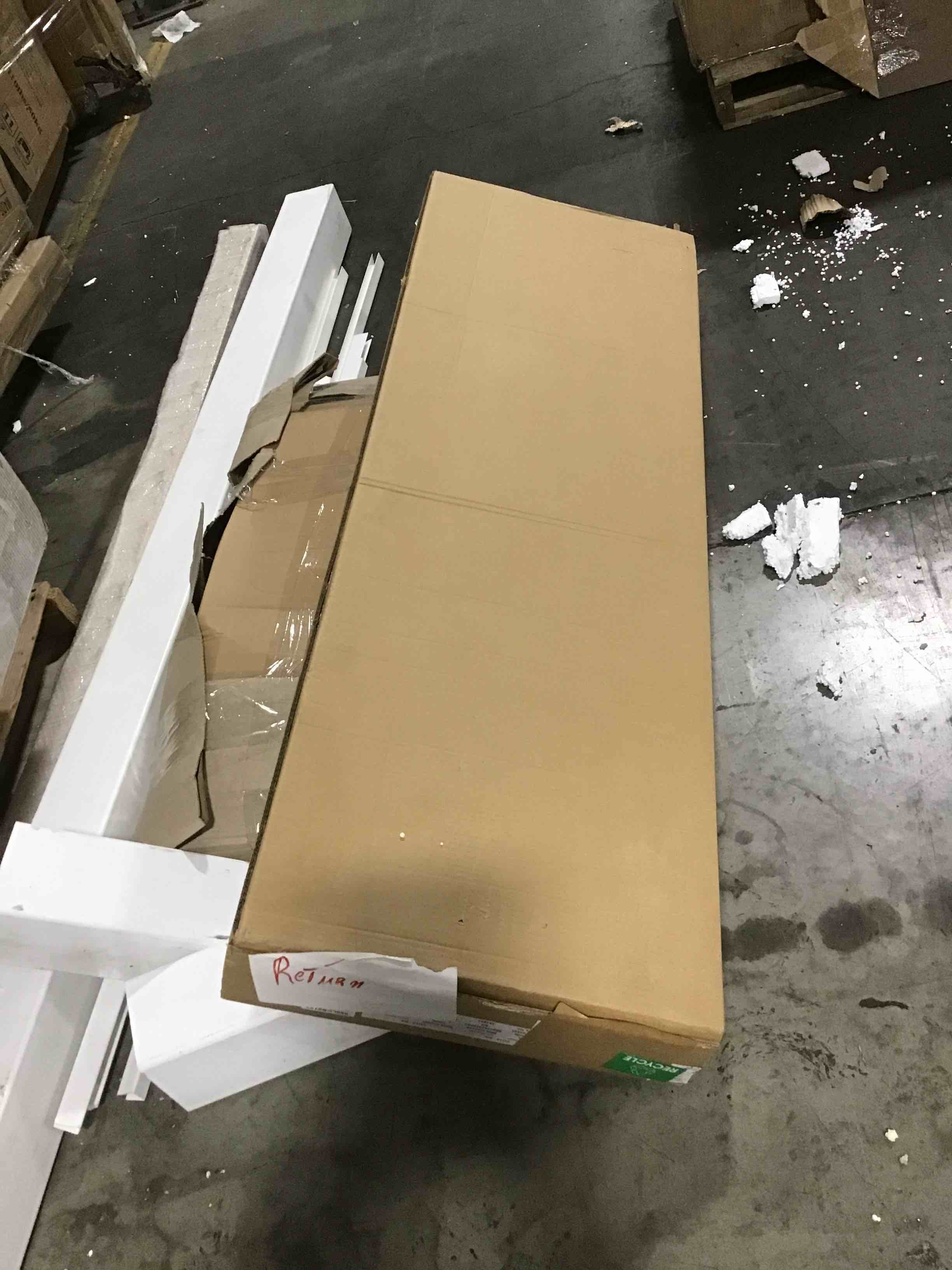 https://s3.amazonaws.com/lotting-images-prod/bidfta/YEL5430489_1694098232158.jpeg