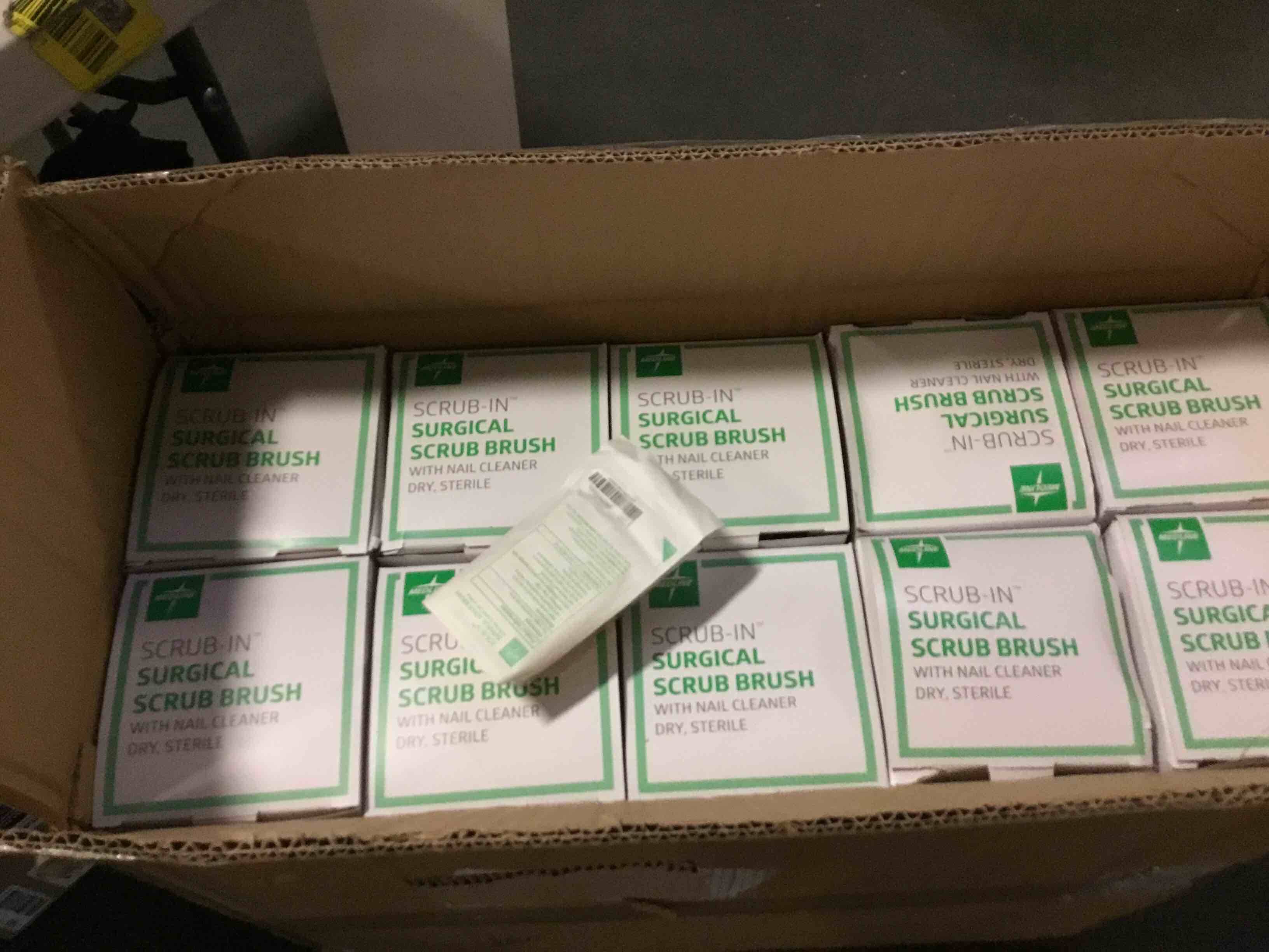 https://s3.amazonaws.com/lotting-images-prod/bidfta/YEL5444859_1698323805511.jpeg