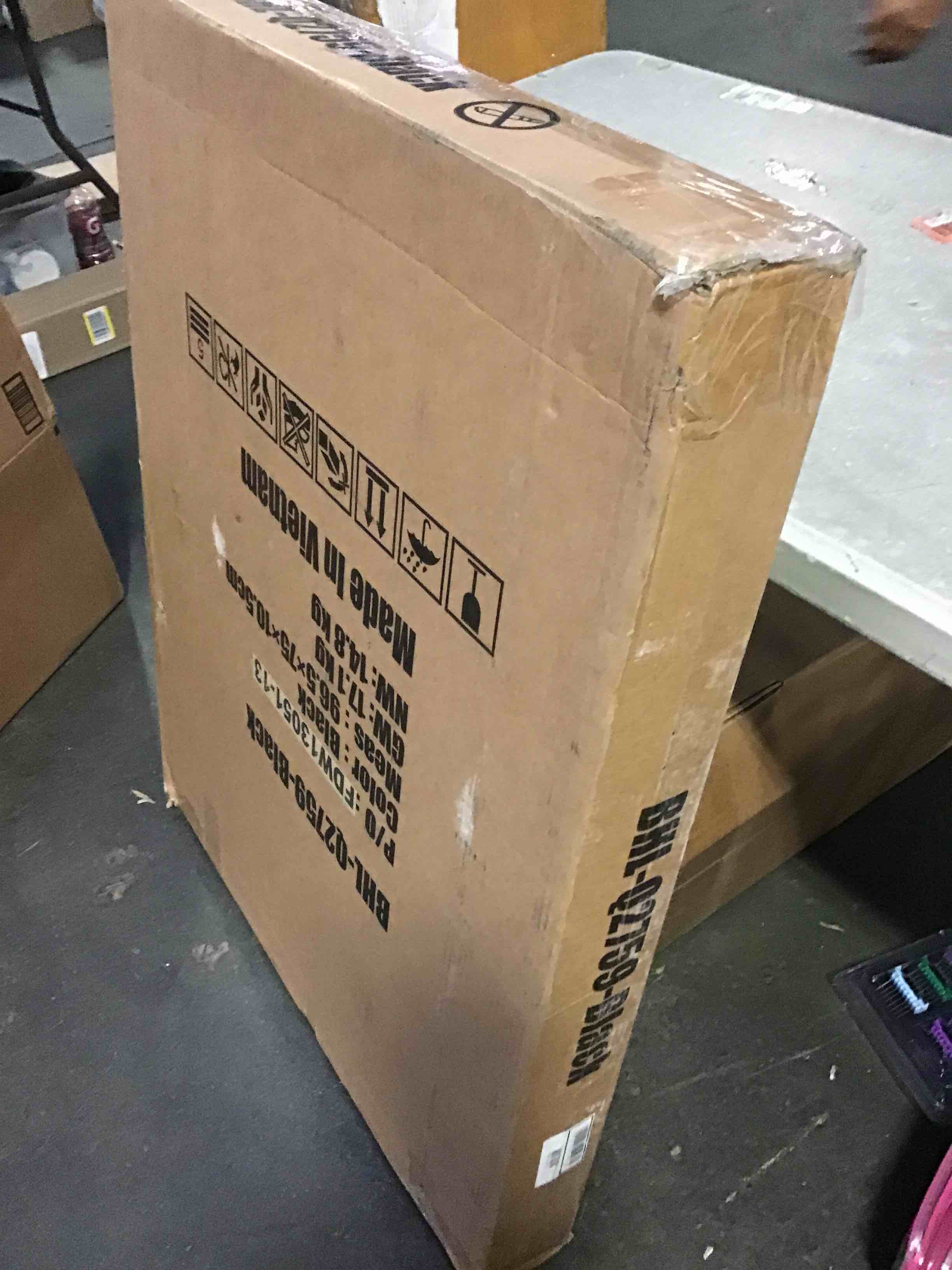 https://s3.amazonaws.com/lotting-images-prod/bidfta/YEL5445018_1698677021709.jpeg