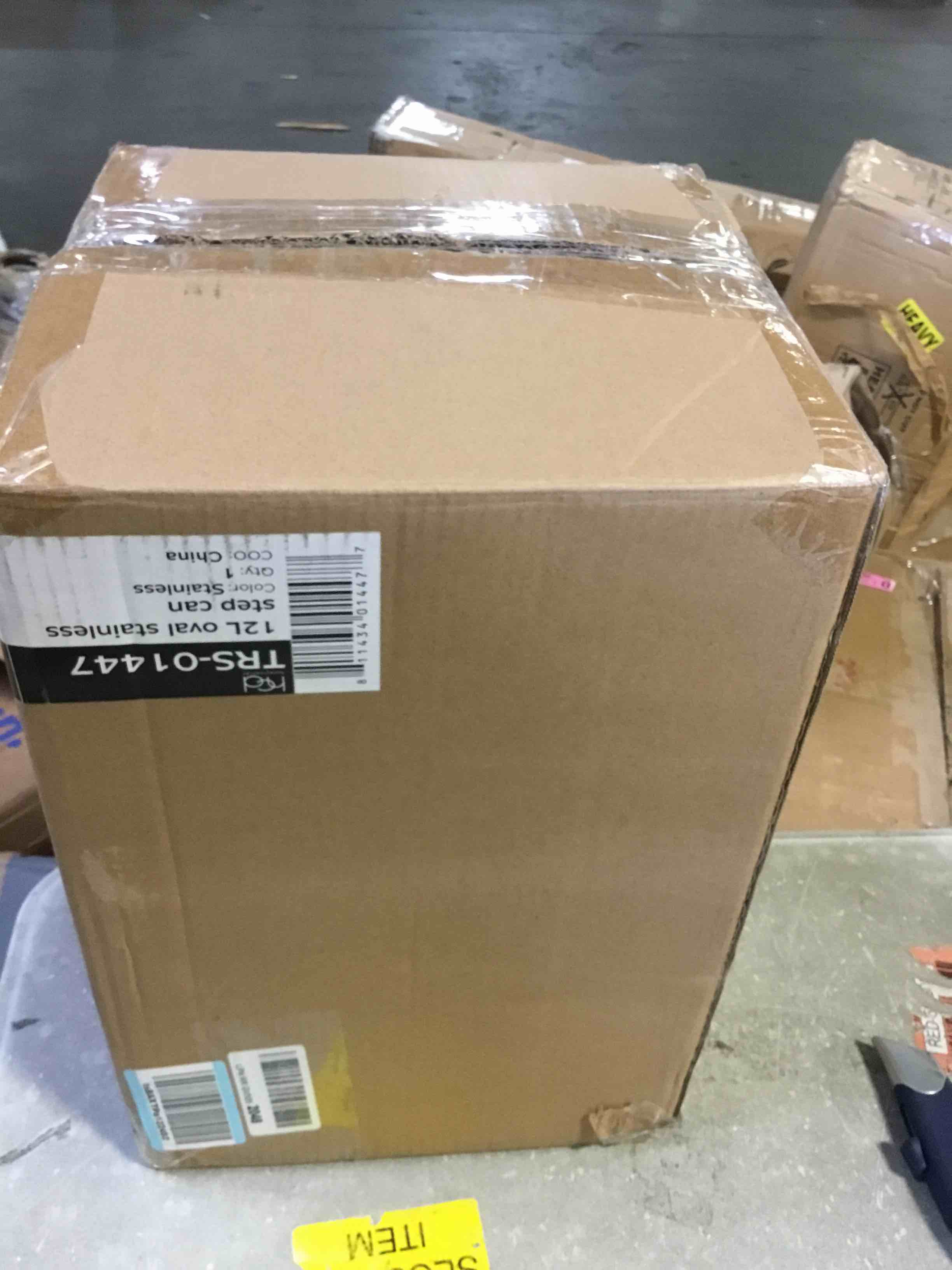 https://s3.amazonaws.com/lotting-images-prod/bidfta/YEL5451801_1698867845406.jpeg