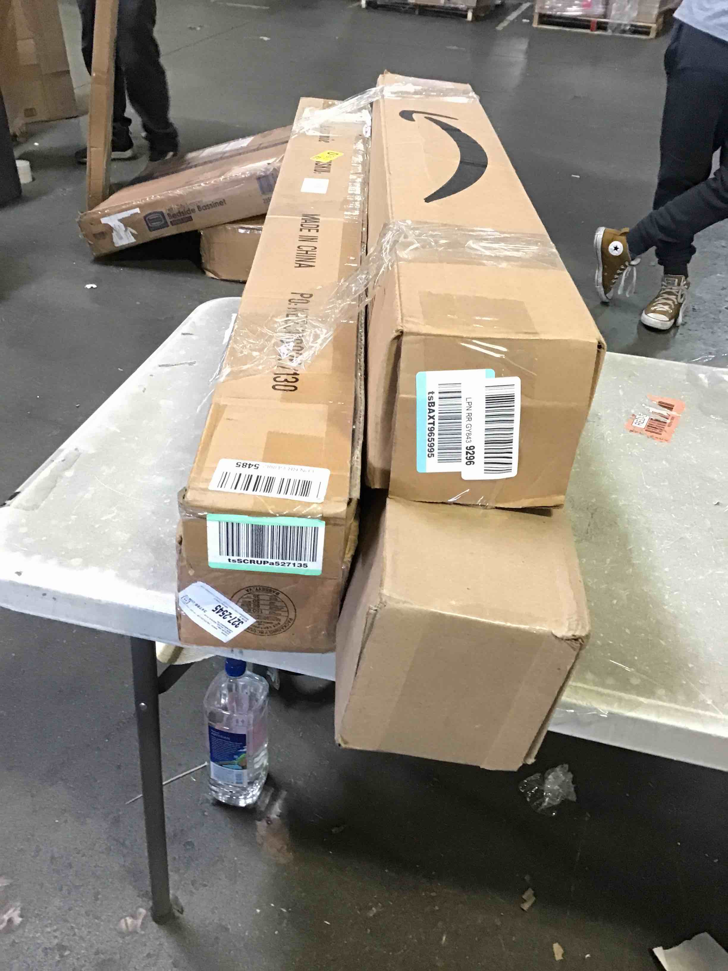 https://s3.amazonaws.com/lotting-images-prod/bidfta/YEL5452237_1699294912787.jpeg