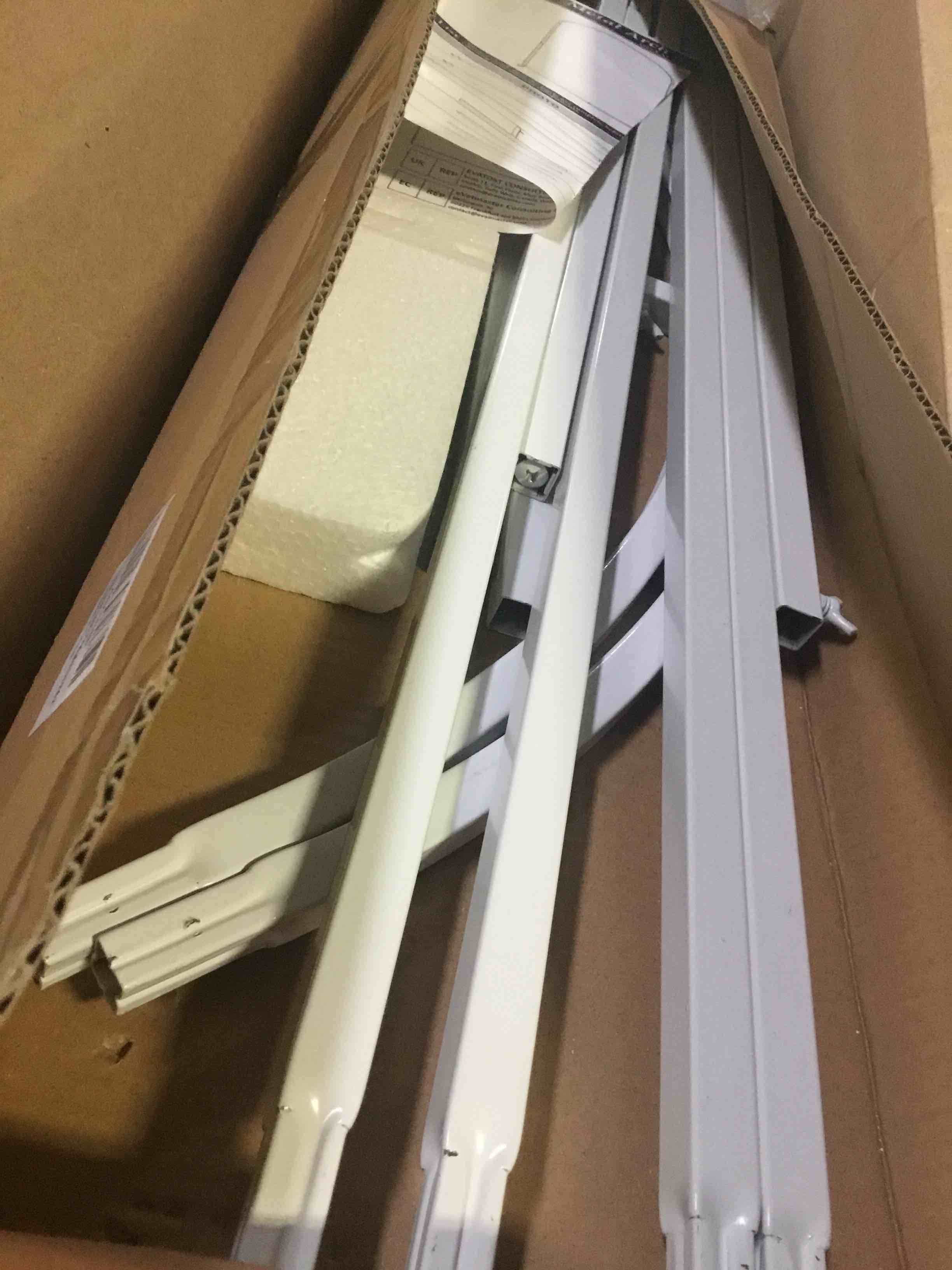 https://s3.amazonaws.com/lotting-images-prod/bidfta/YEL5452594_1699546948394.jpeg