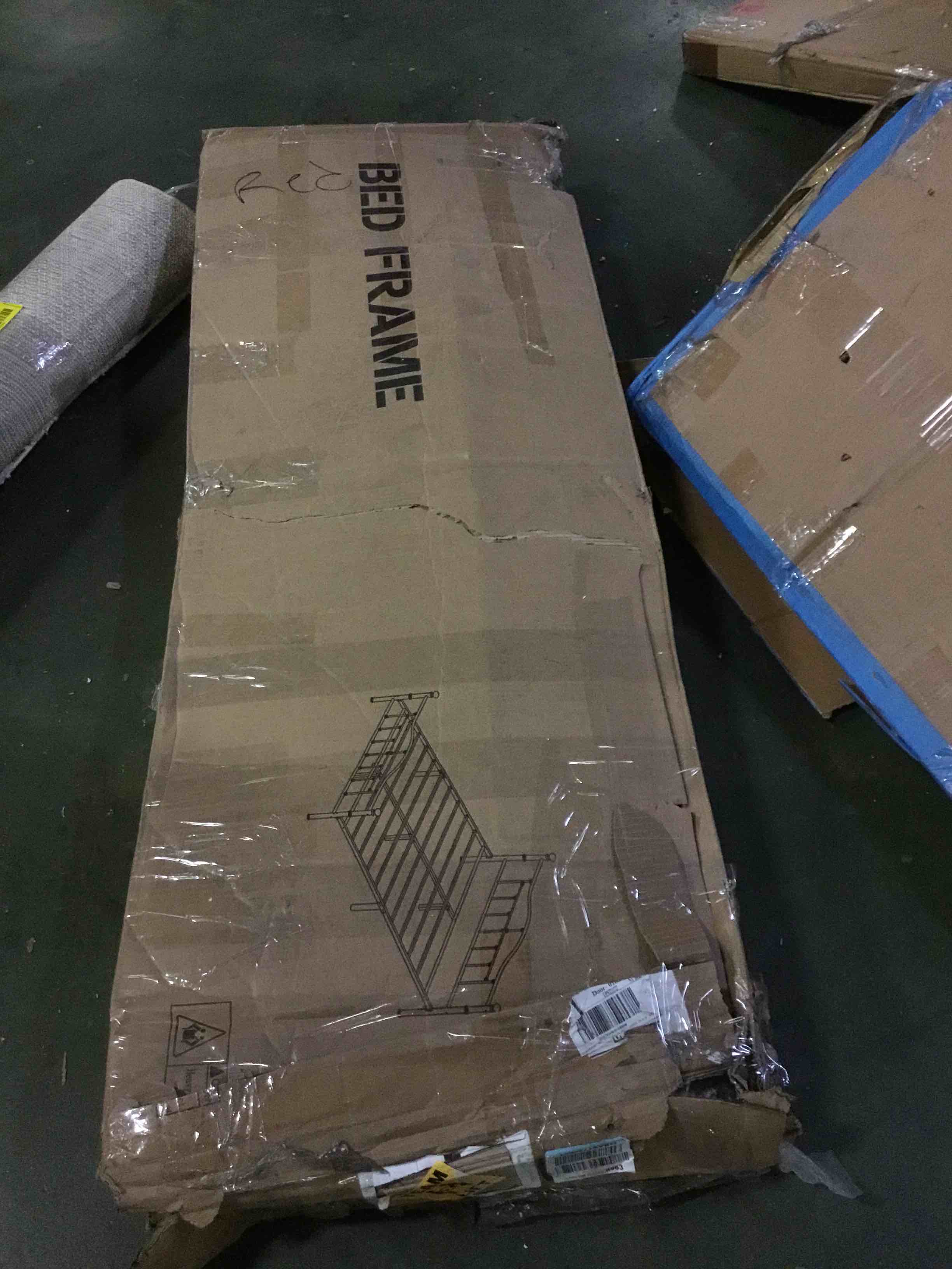 https://s3.amazonaws.com/lotting-images-prod/bidfta/YEL5453535_1698244057818.jpeg