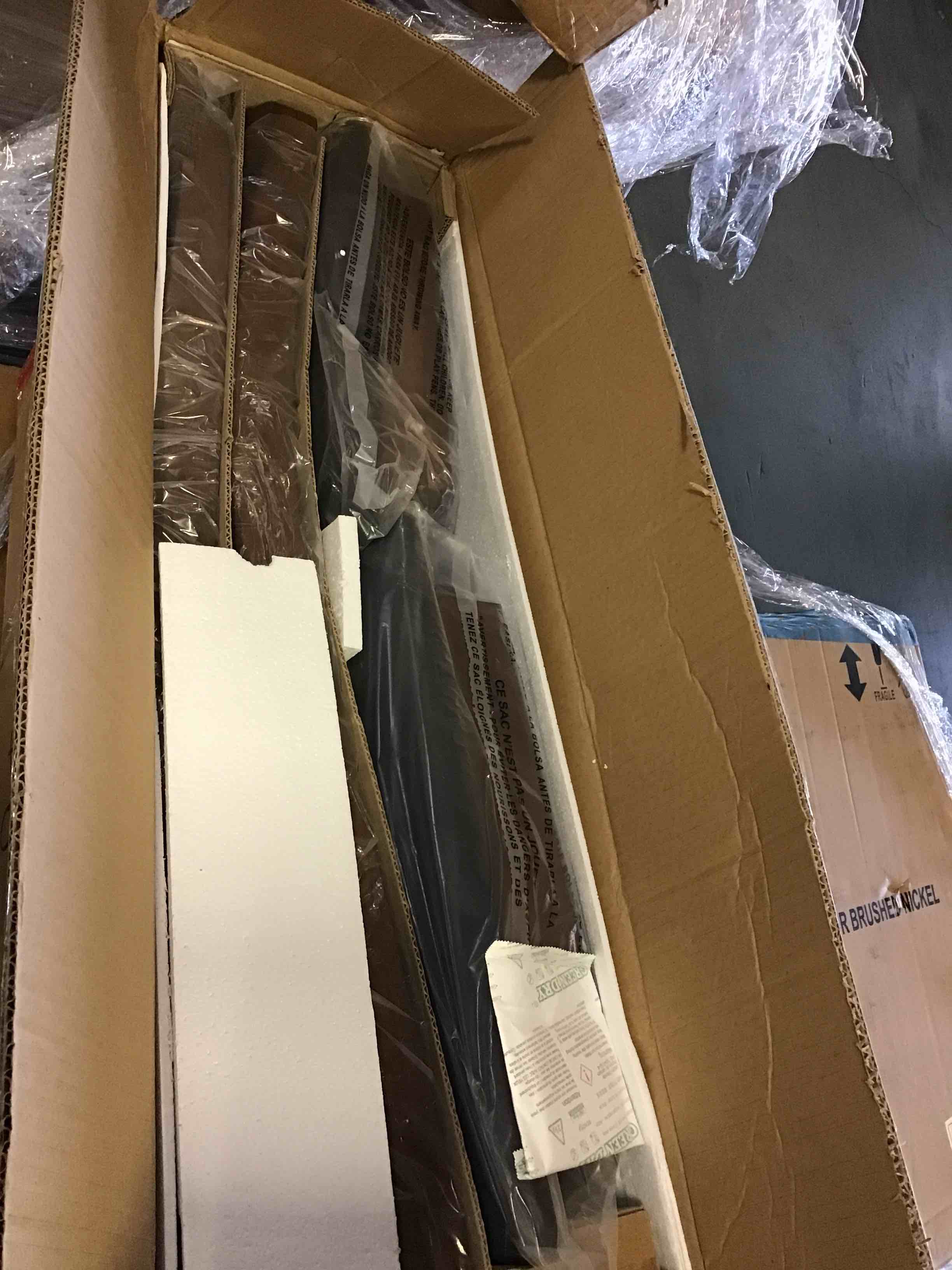 https://s3.amazonaws.com/lotting-images-prod/bidfta/YEL5455421_1698760515999.jpeg