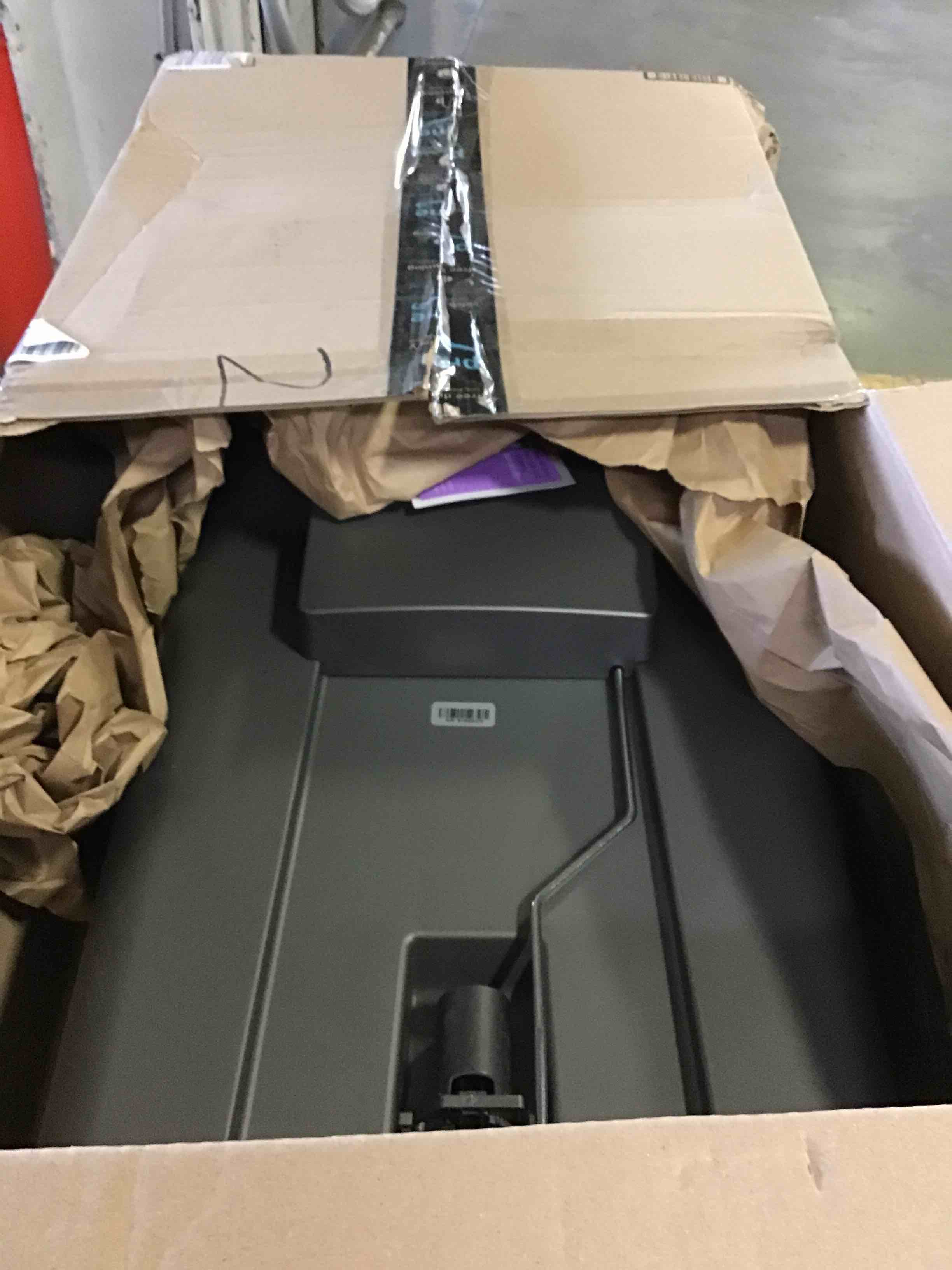 https://s3.amazonaws.com/lotting-images-prod/bidfta/YEL5455652_1698853511706.jpeg