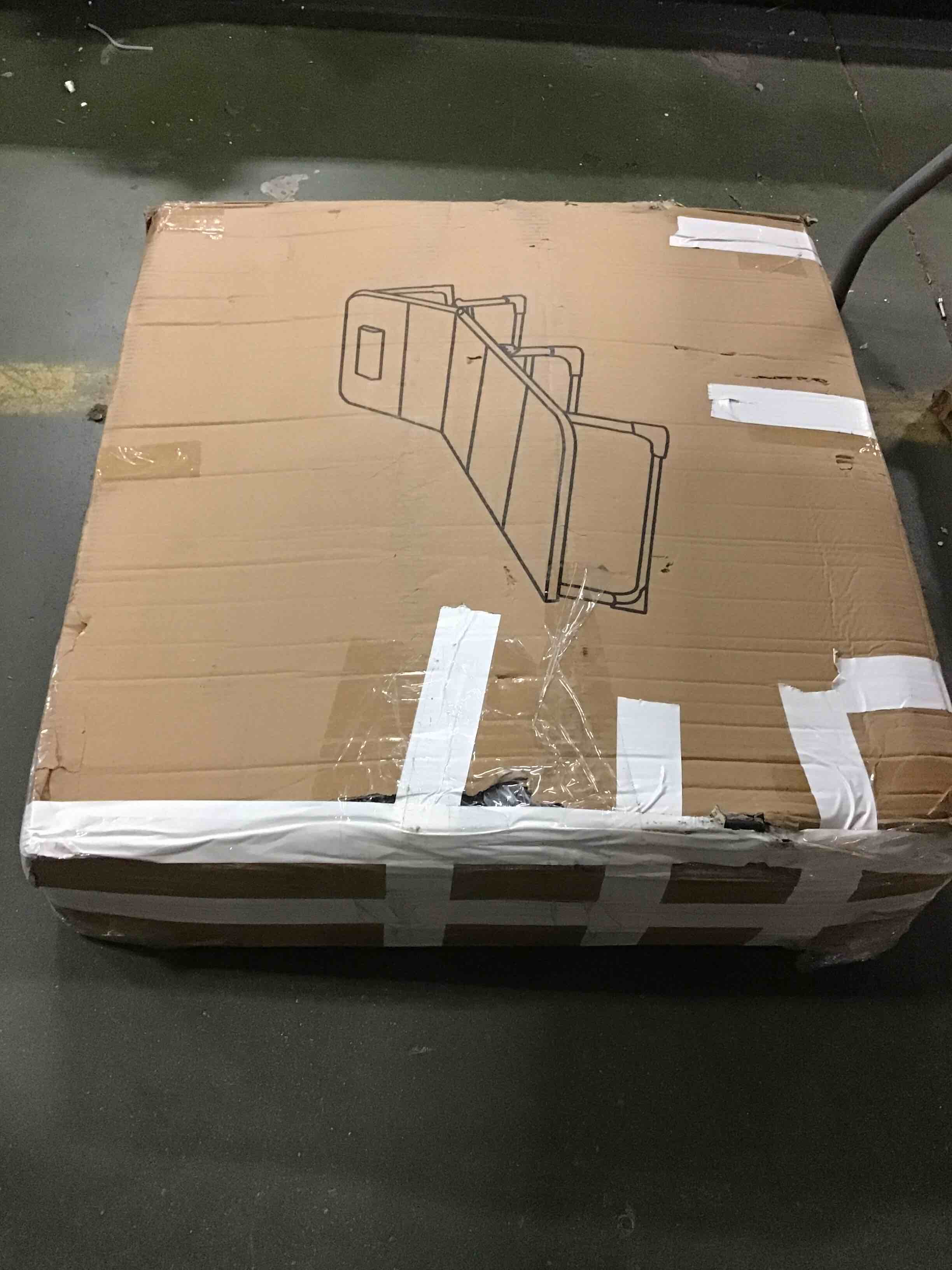 https://s3.amazonaws.com/lotting-images-prod/bidfta/YEL5457505_1700595600604.jpeg
