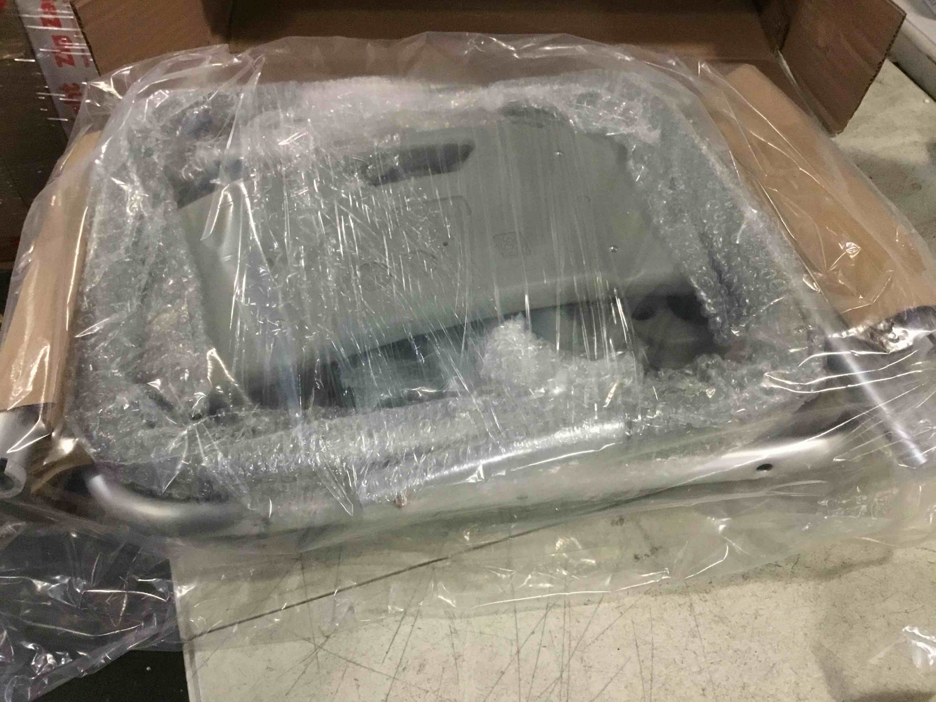 https://s3.amazonaws.com/lotting-images-prod/bidfta/YEL5457604_1700687076181.jpeg