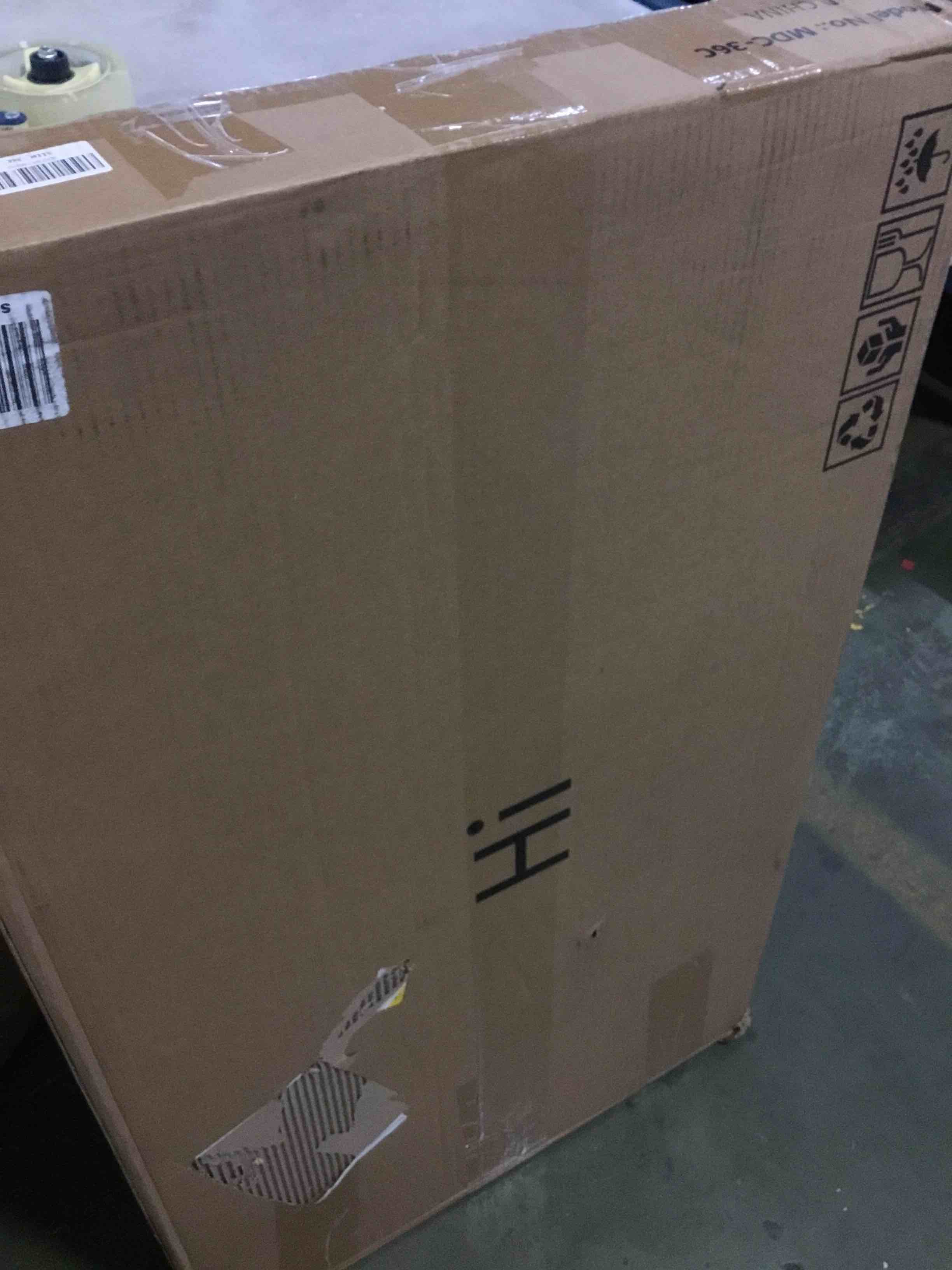 https://s3.amazonaws.com/lotting-images-prod/bidfta/YEL5457800_1701287817102.jpeg