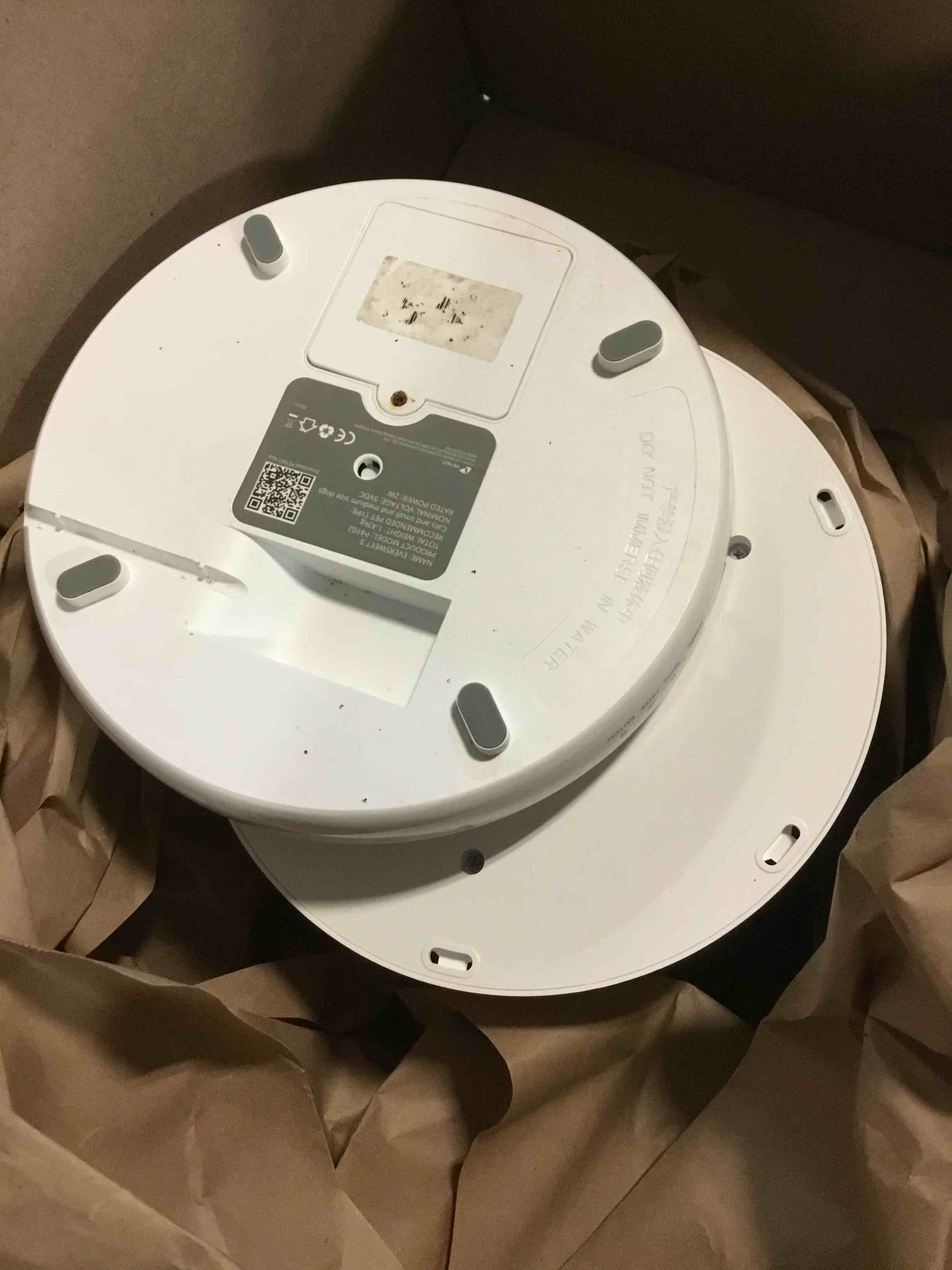 https://s3.amazonaws.com/lotting-images-prod/bidfta/YEL5457918_1701359957097.jpeg