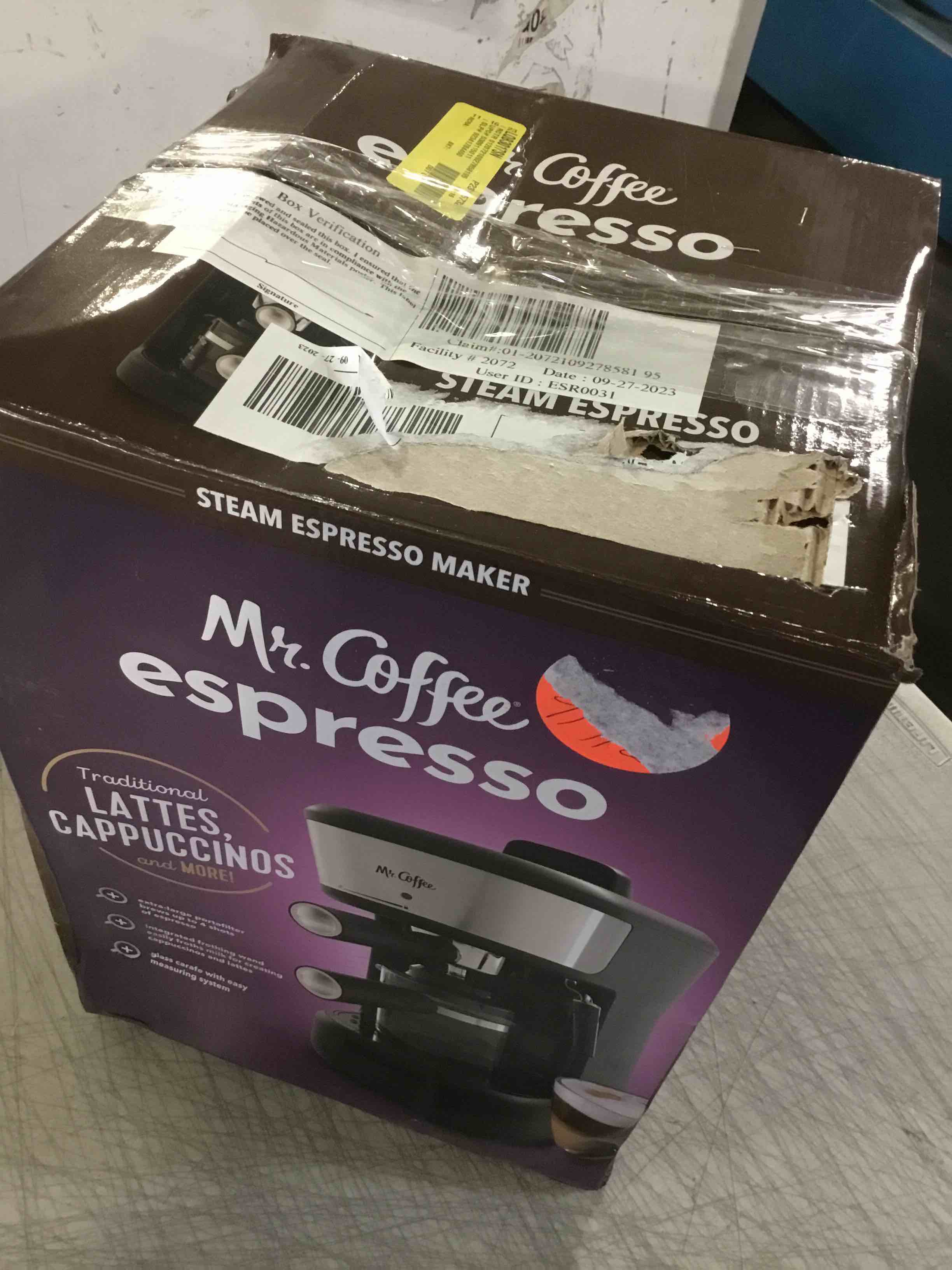 https://s3.amazonaws.com/lotting-images-prod/bidfta/YEL5458588_1701802905782.jpeg
