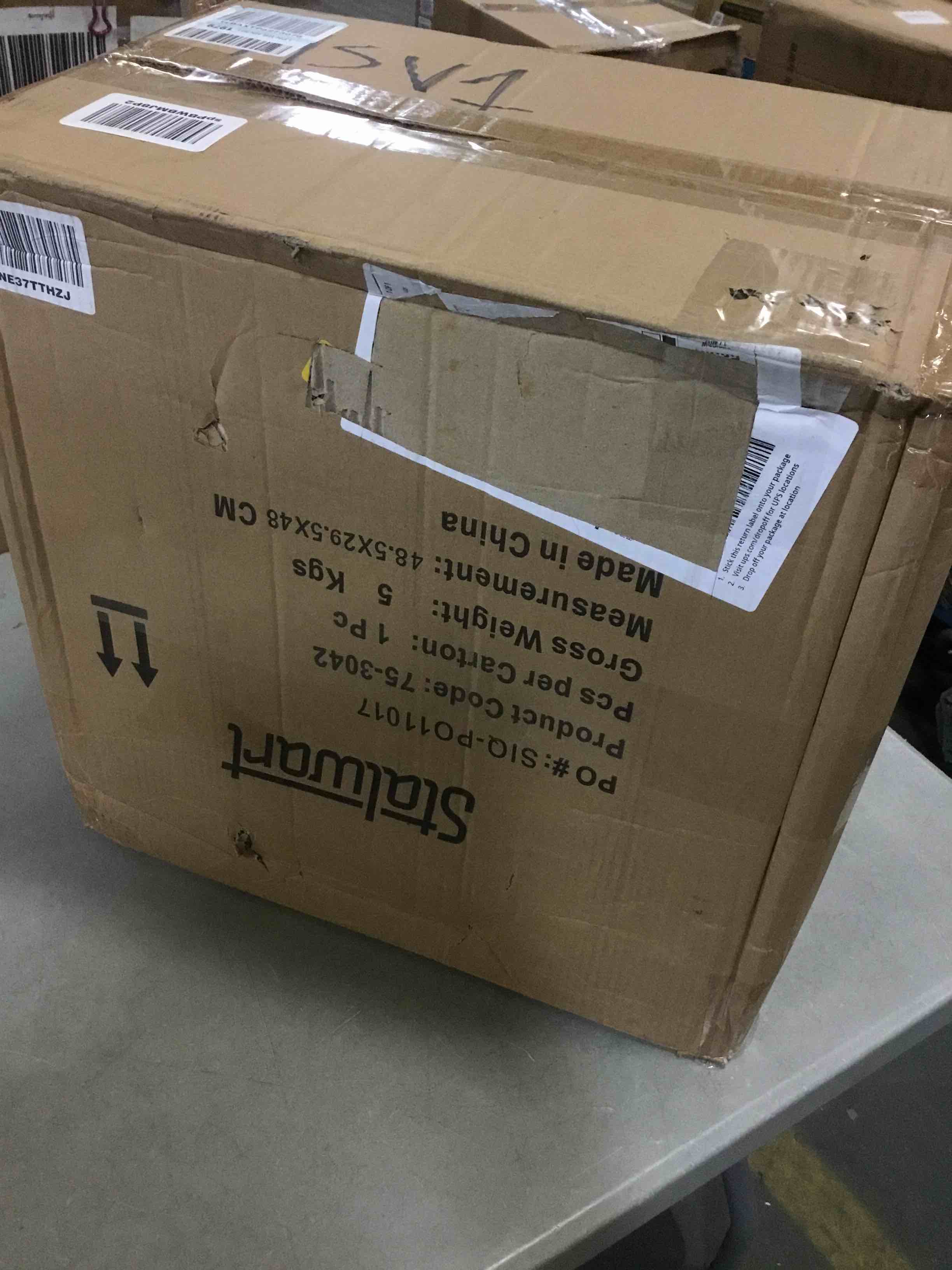 https://s3.amazonaws.com/lotting-images-prod/bidfta/YEL5458663_1701956763808.jpeg