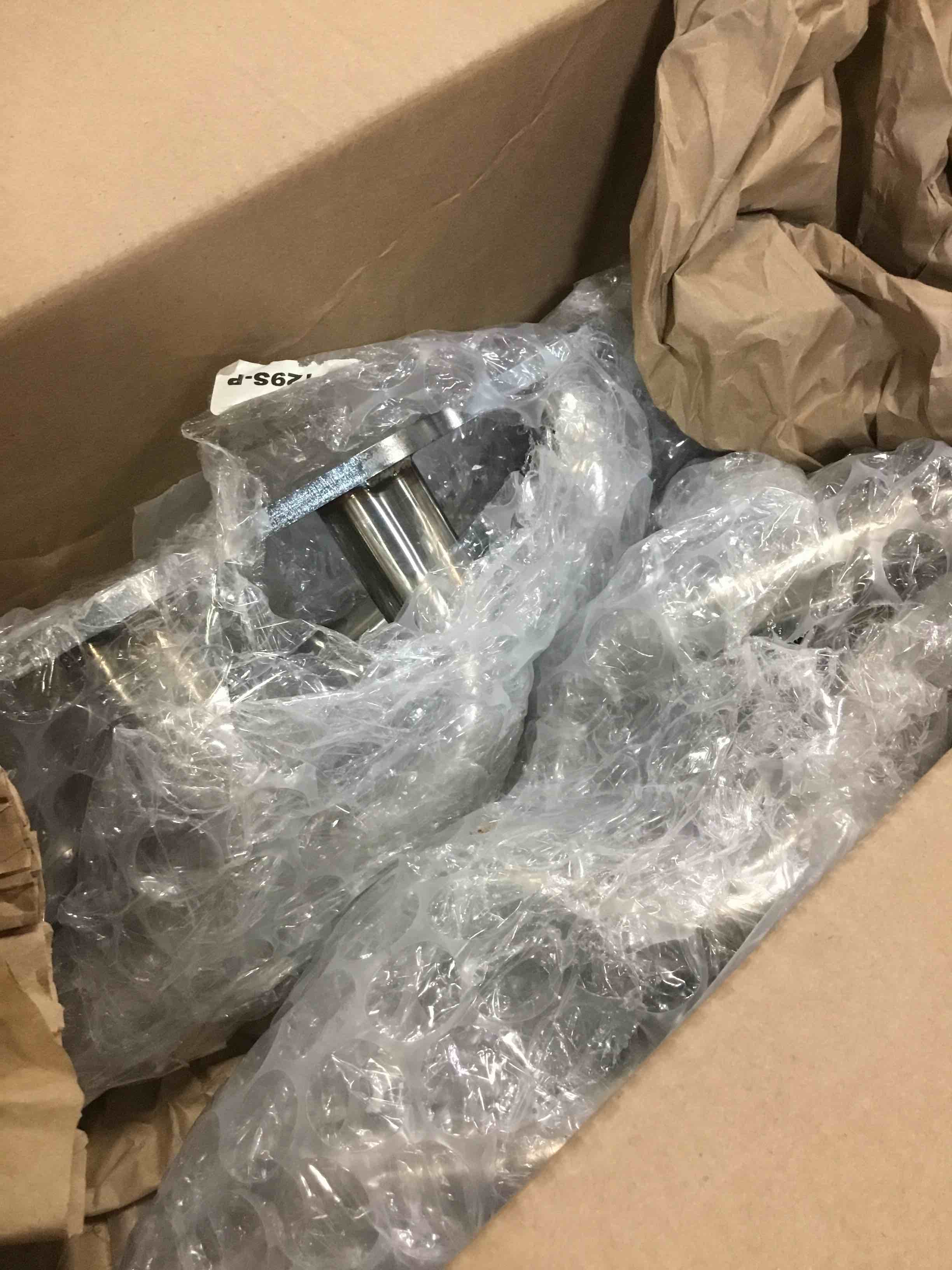 https://s3.amazonaws.com/lotting-images-prod/bidfta/YEL5458683_1701959654470.jpeg