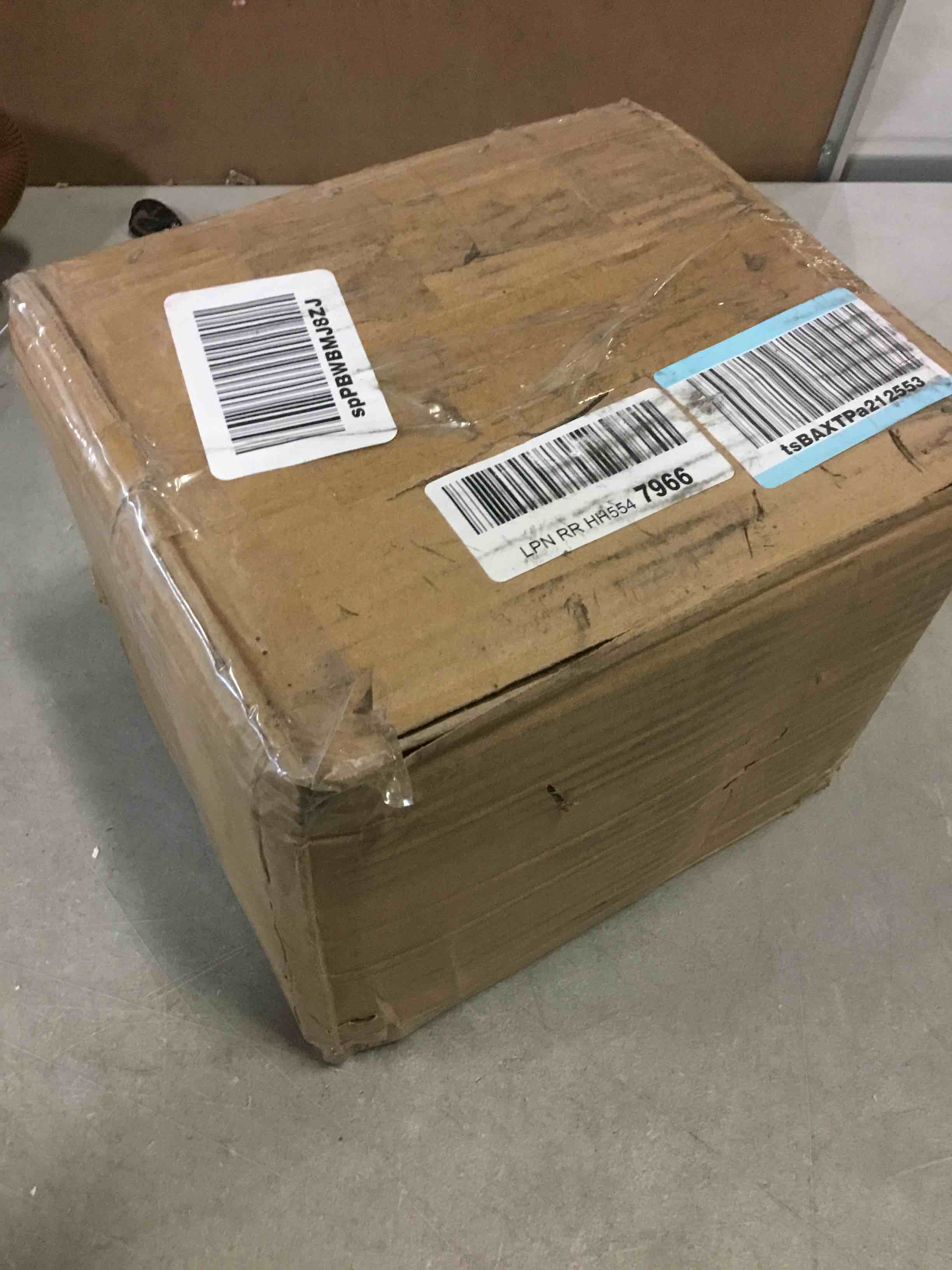 https://s3.amazonaws.com/lotting-images-prod/bidfta/YEL5458836_1701983678195.jpeg