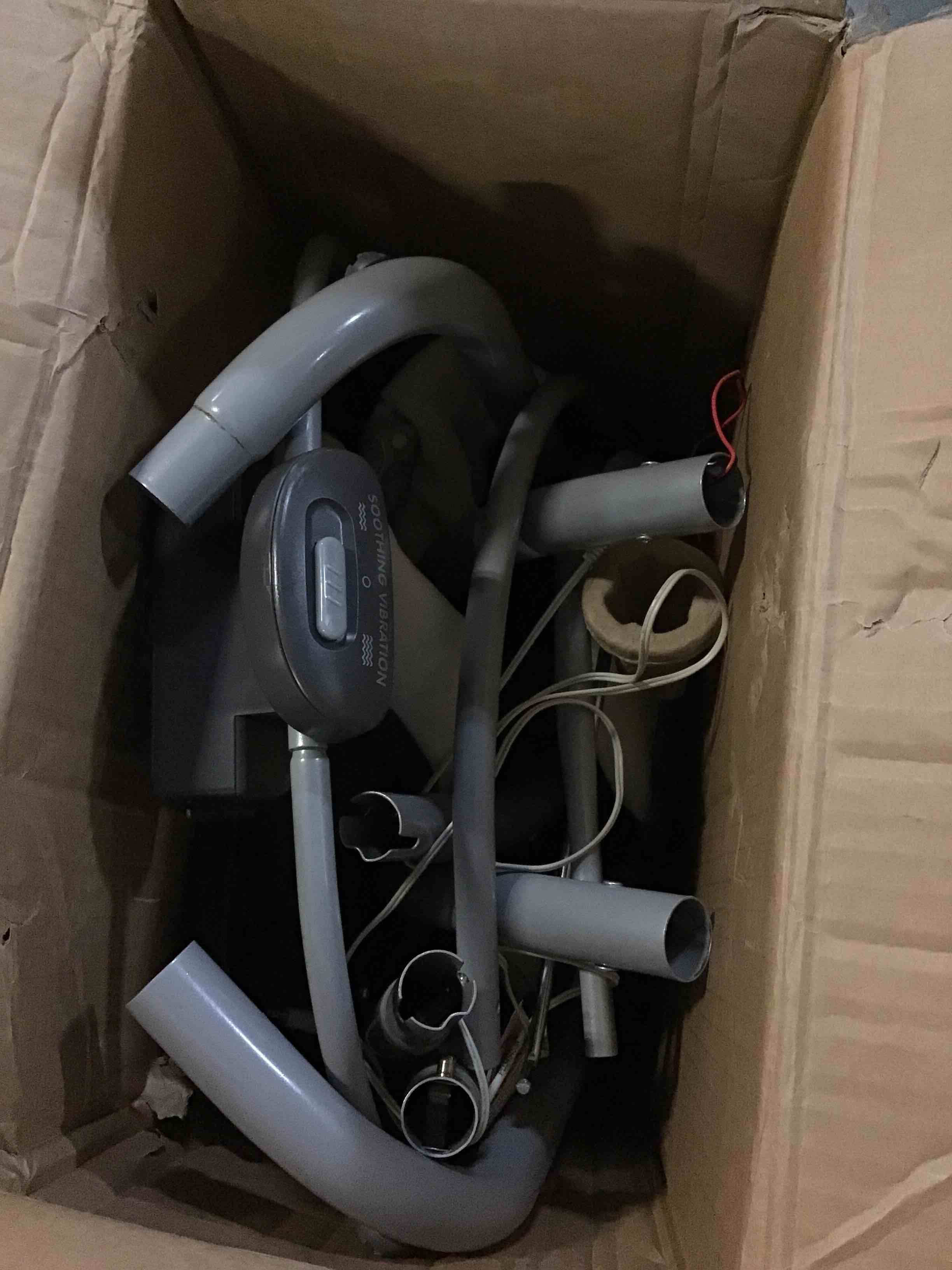 https://s3.amazonaws.com/lotting-images-prod/bidfta/YEL5460006_1700852928621.jpeg