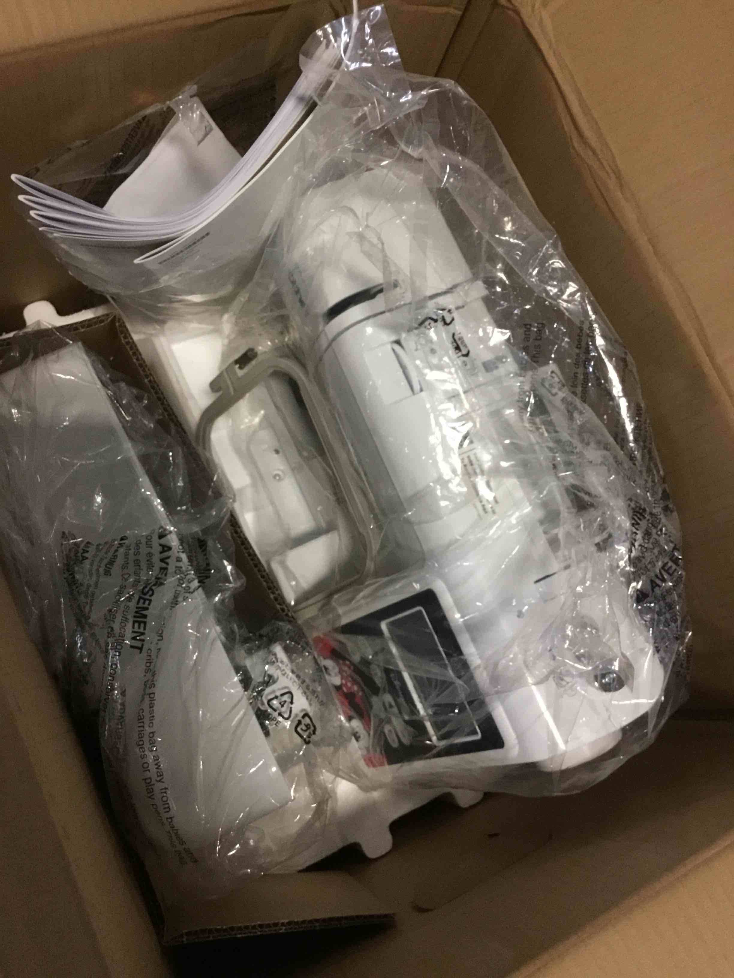 https://s3.amazonaws.com/lotting-images-prod/bidfta/YEL5460355_1701191198802.jpeg