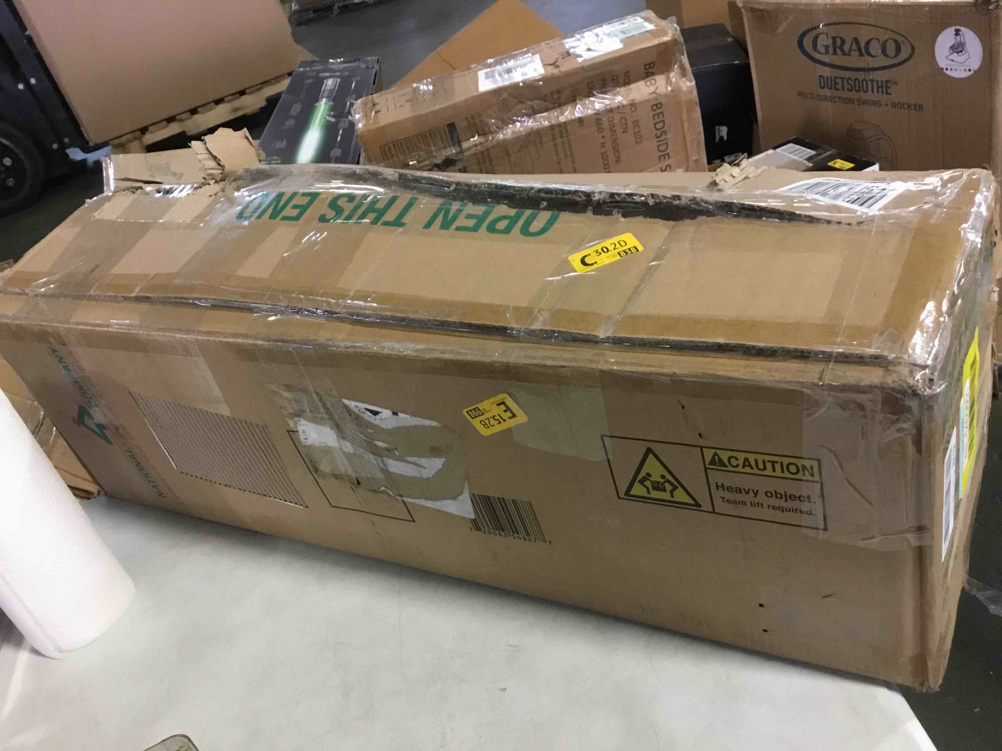 https://s3.amazonaws.com/lotting-images-prod/bidfta/YEL5460601_1700498077776.jpeg