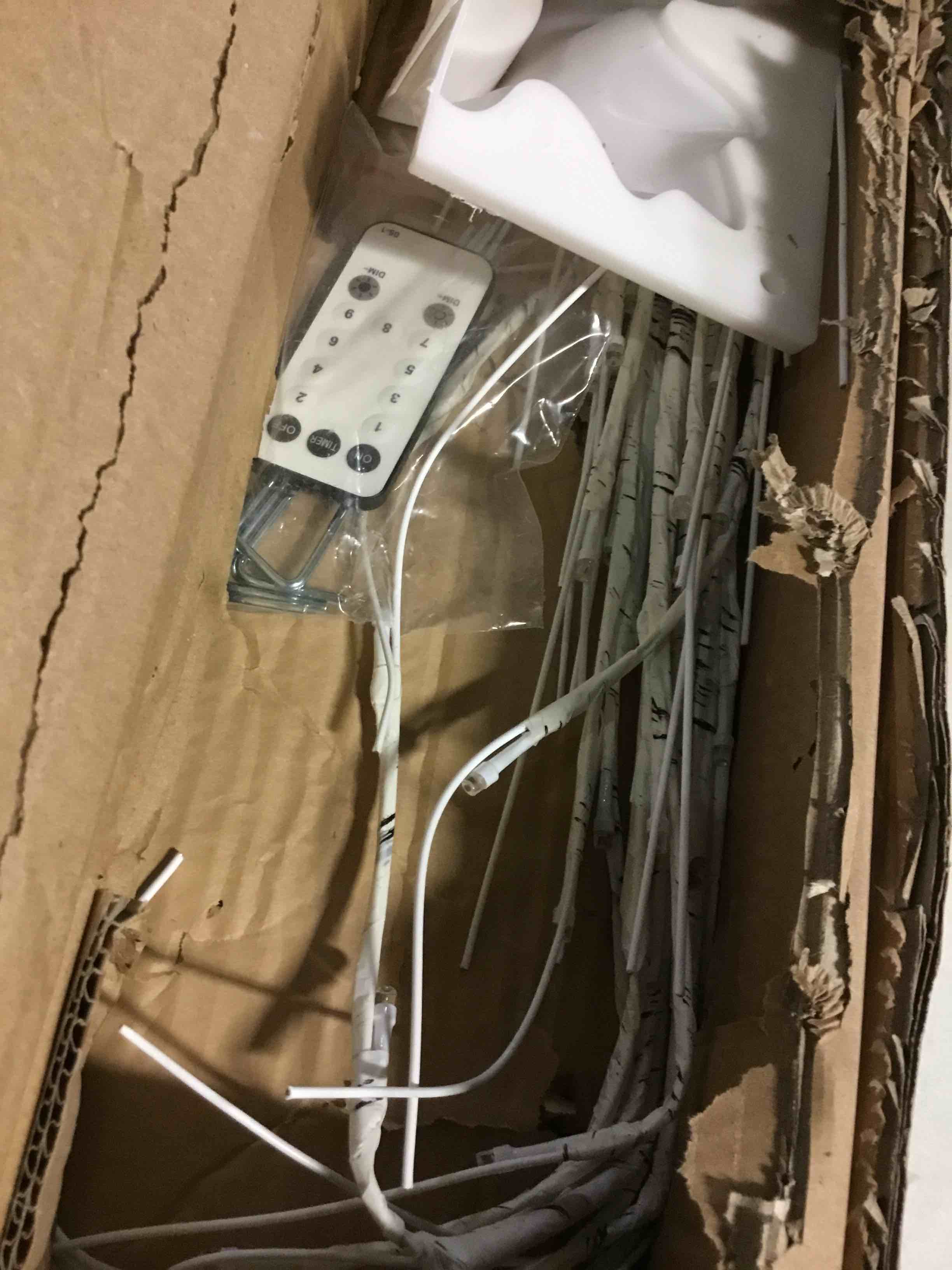 https://s3.amazonaws.com/lotting-images-prod/bidfta/YEL5460704_1700663351069.jpeg