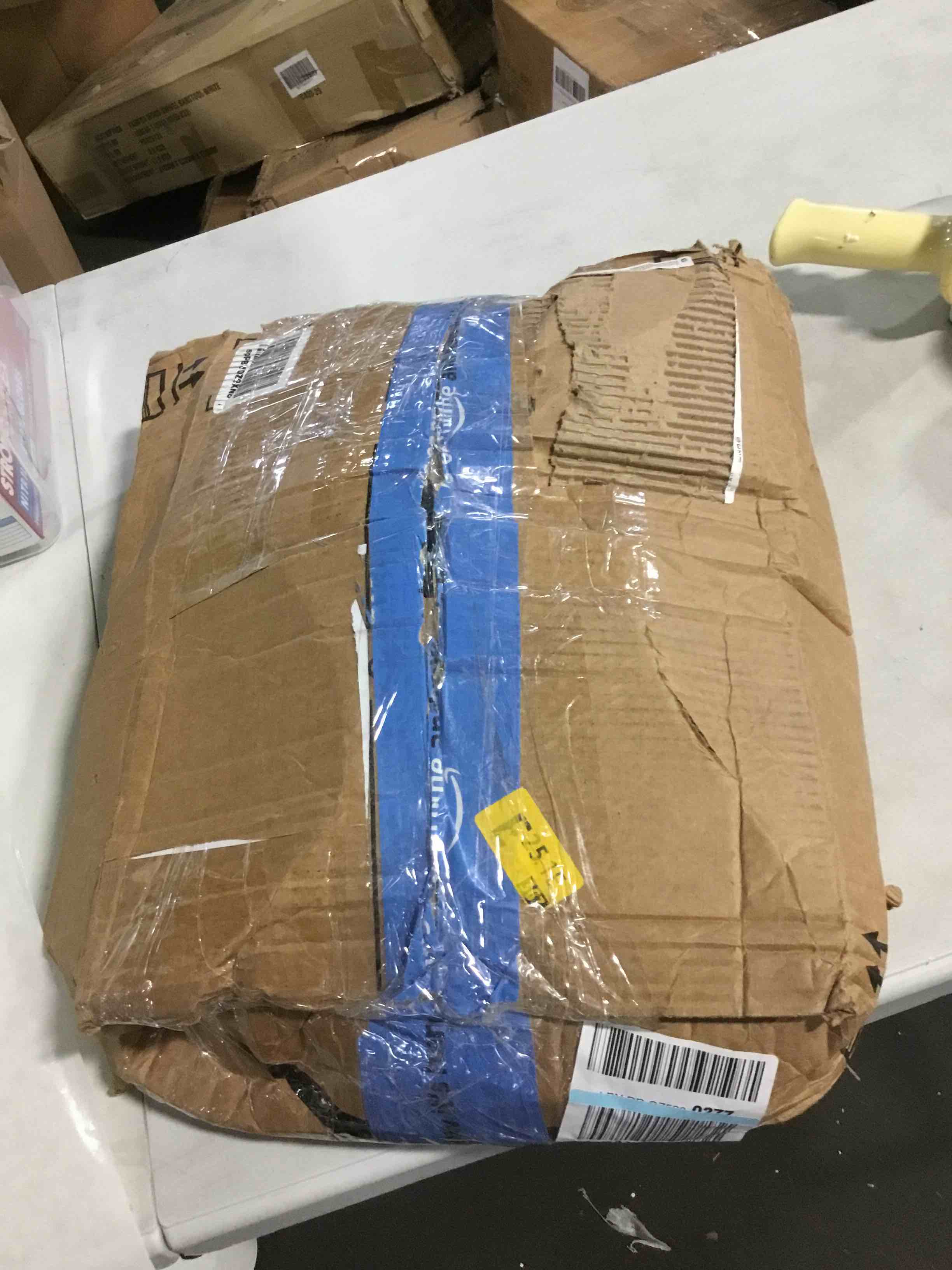 https://s3.amazonaws.com/lotting-images-prod/bidfta/YEL5460705_1700663415821.jpeg