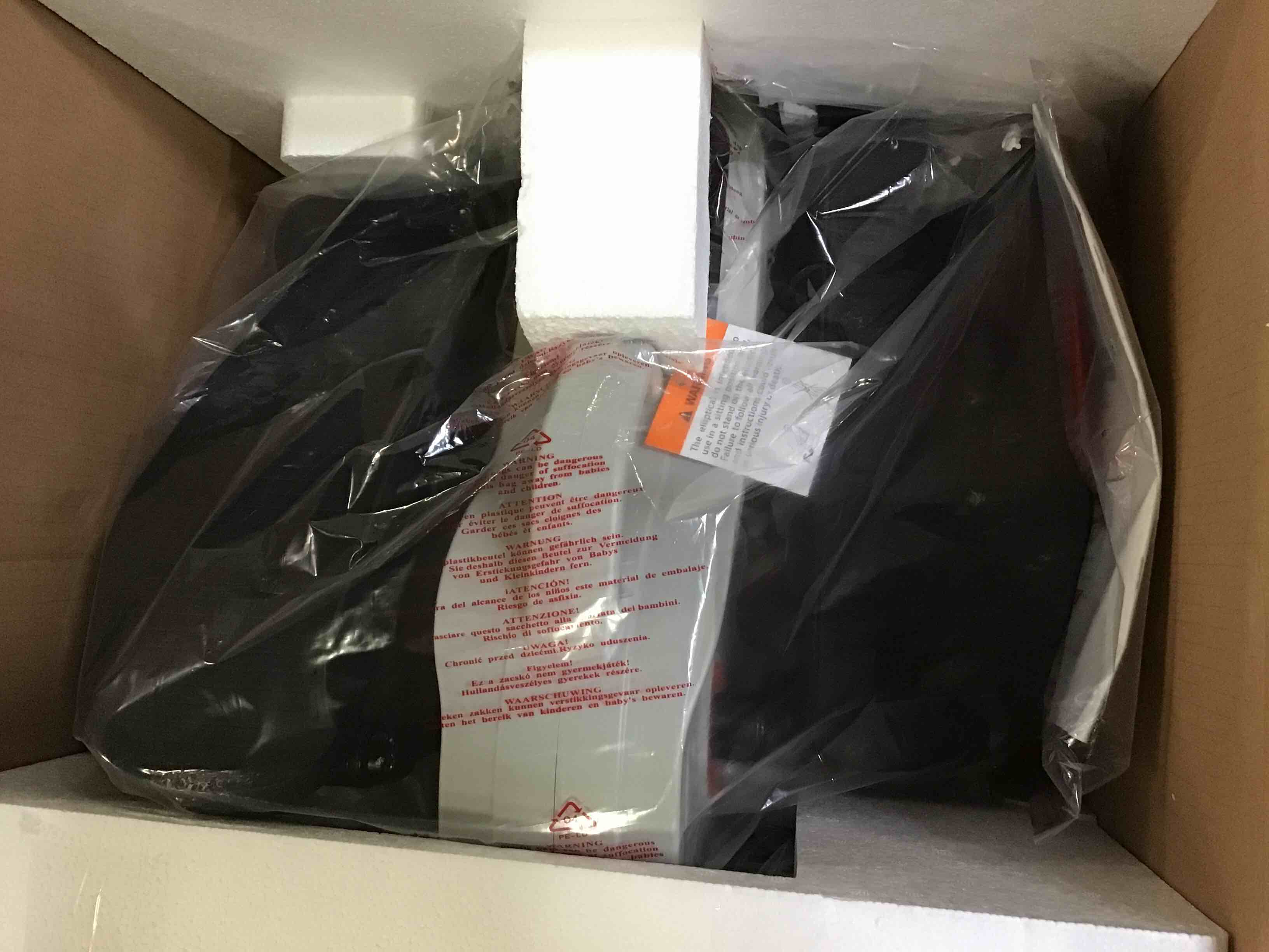 https://s3.amazonaws.com/lotting-images-prod/bidfta/YEL5460867_1700841771675.jpeg