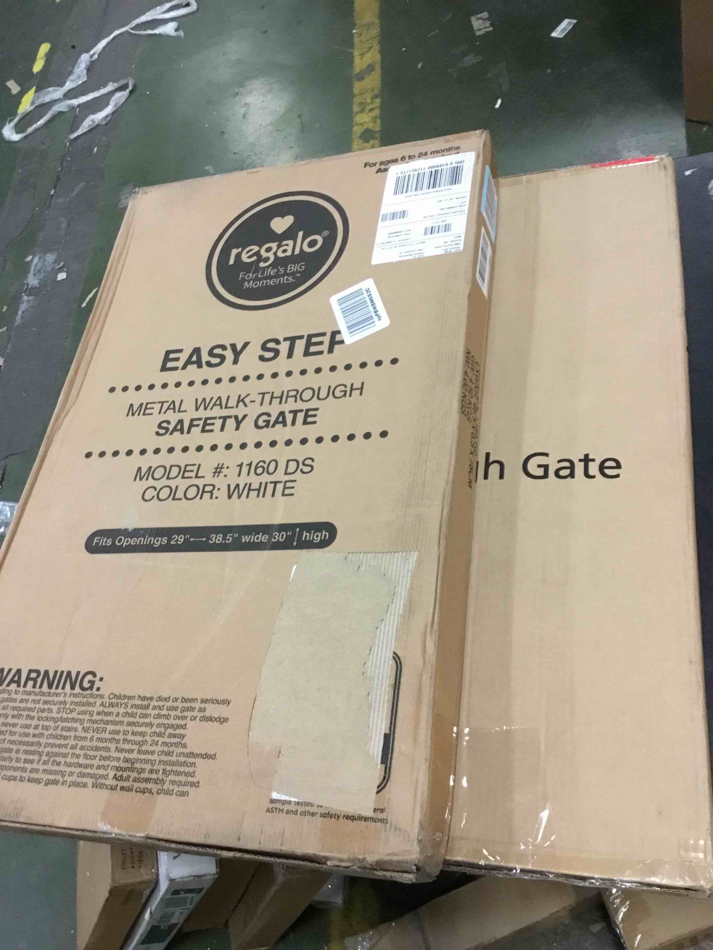 Assorted Baby gate