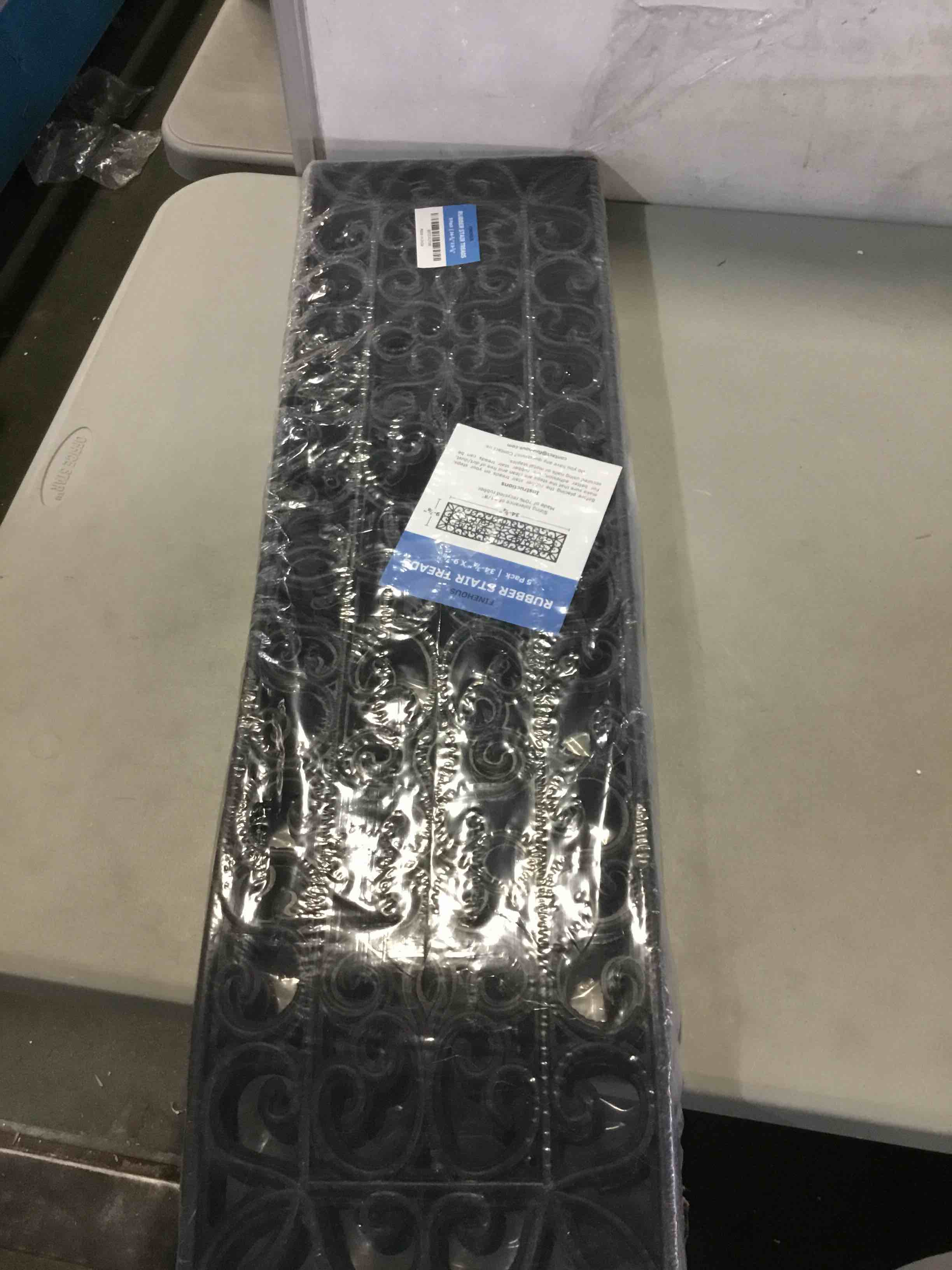 https://s3.amazonaws.com/lotting-images-prod/bidfta/YEL5461696_1701373875903.jpeg
