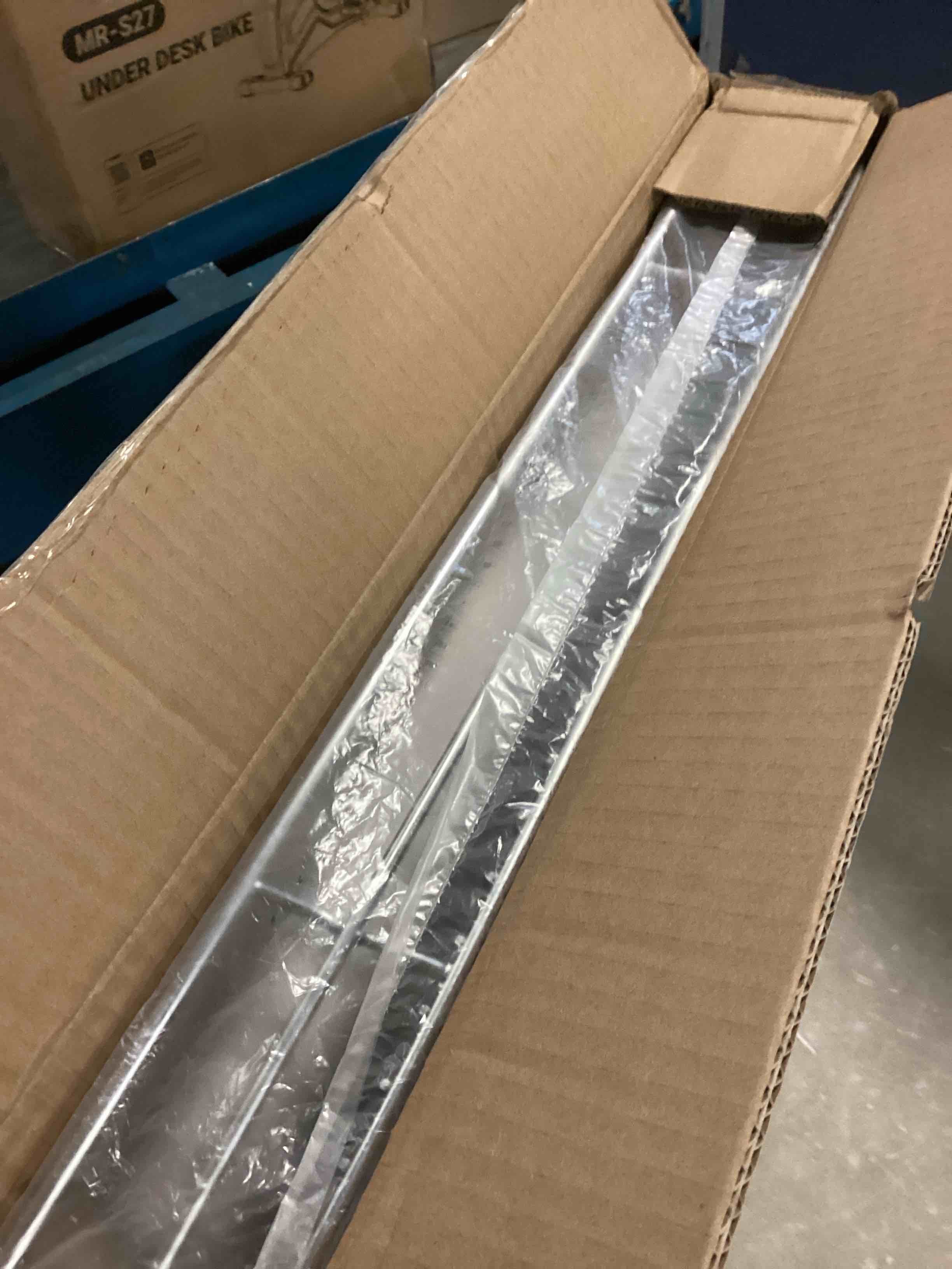 https://s3.amazonaws.com/lotting-images-prod/bidfta/YEL5462156_1700598256521.jpeg