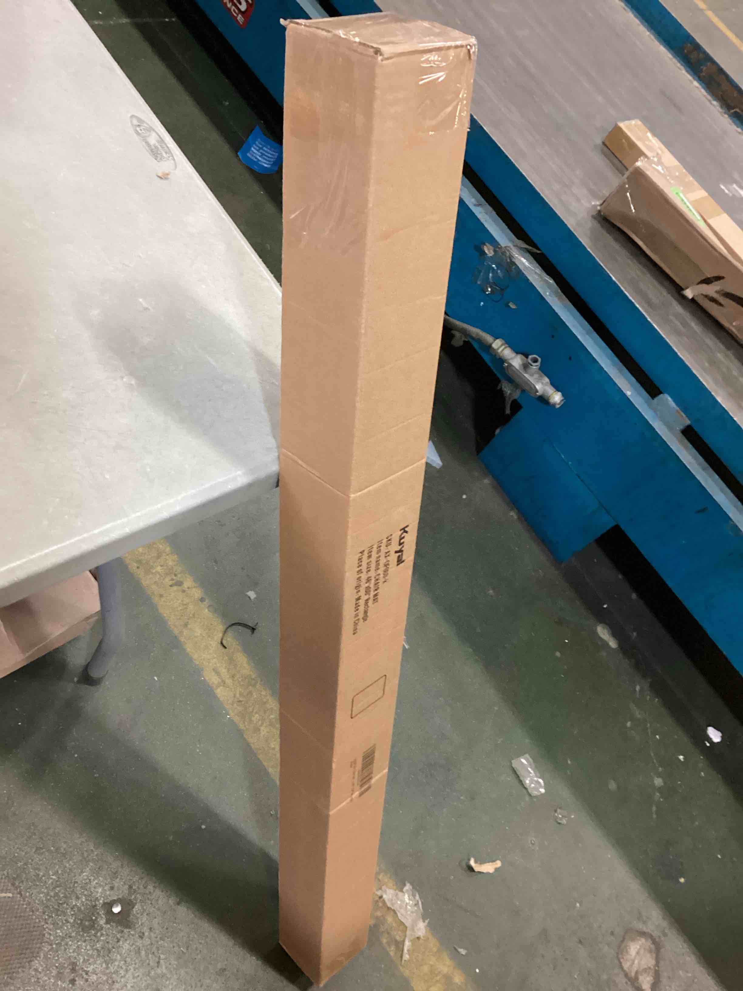https://s3.amazonaws.com/lotting-images-prod/bidfta/YEL5462409_1701105426779.jpeg