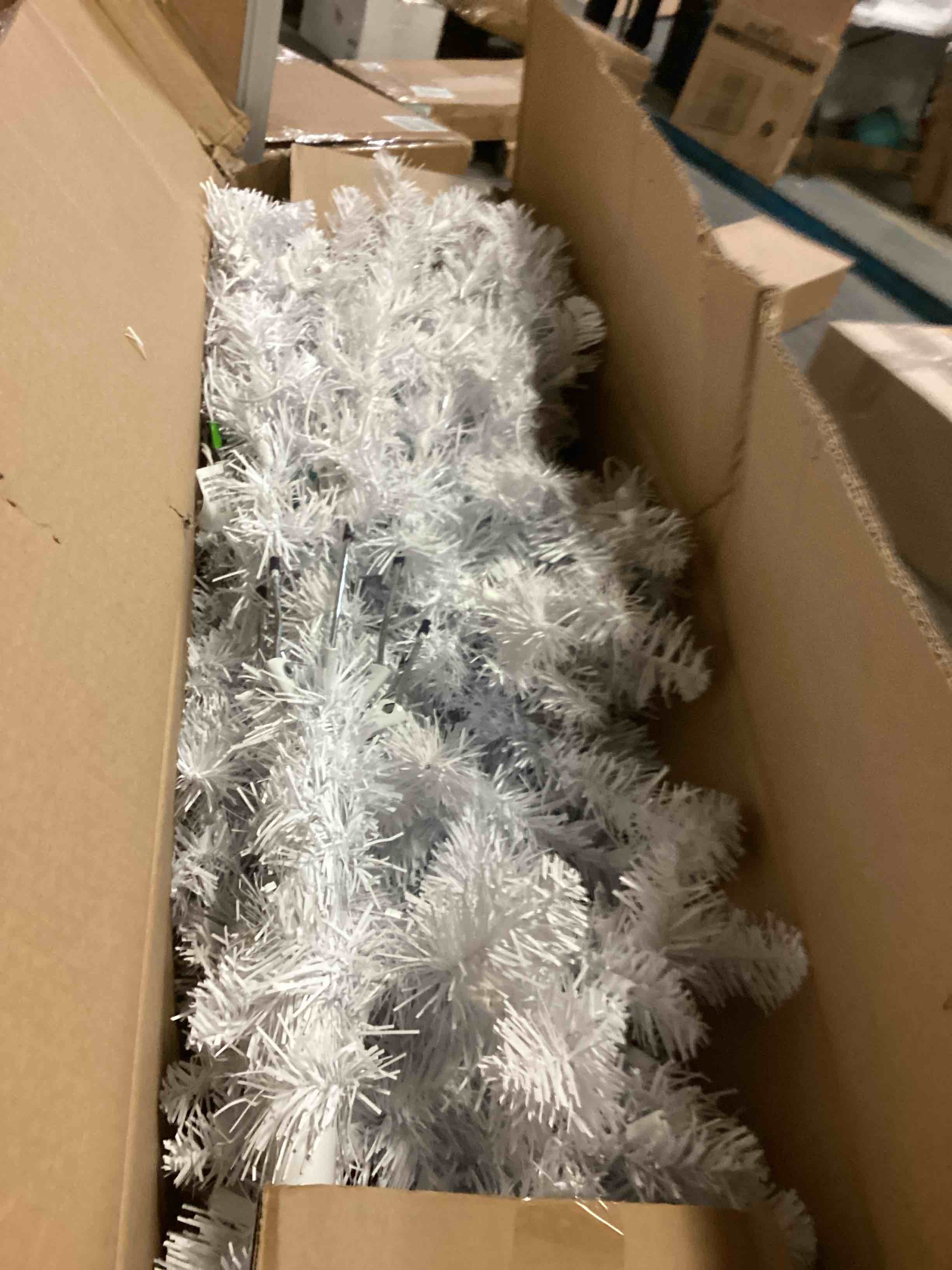 https://s3.amazonaws.com/lotting-images-prod/bidfta/YEL5463426_1701451301254.jpeg