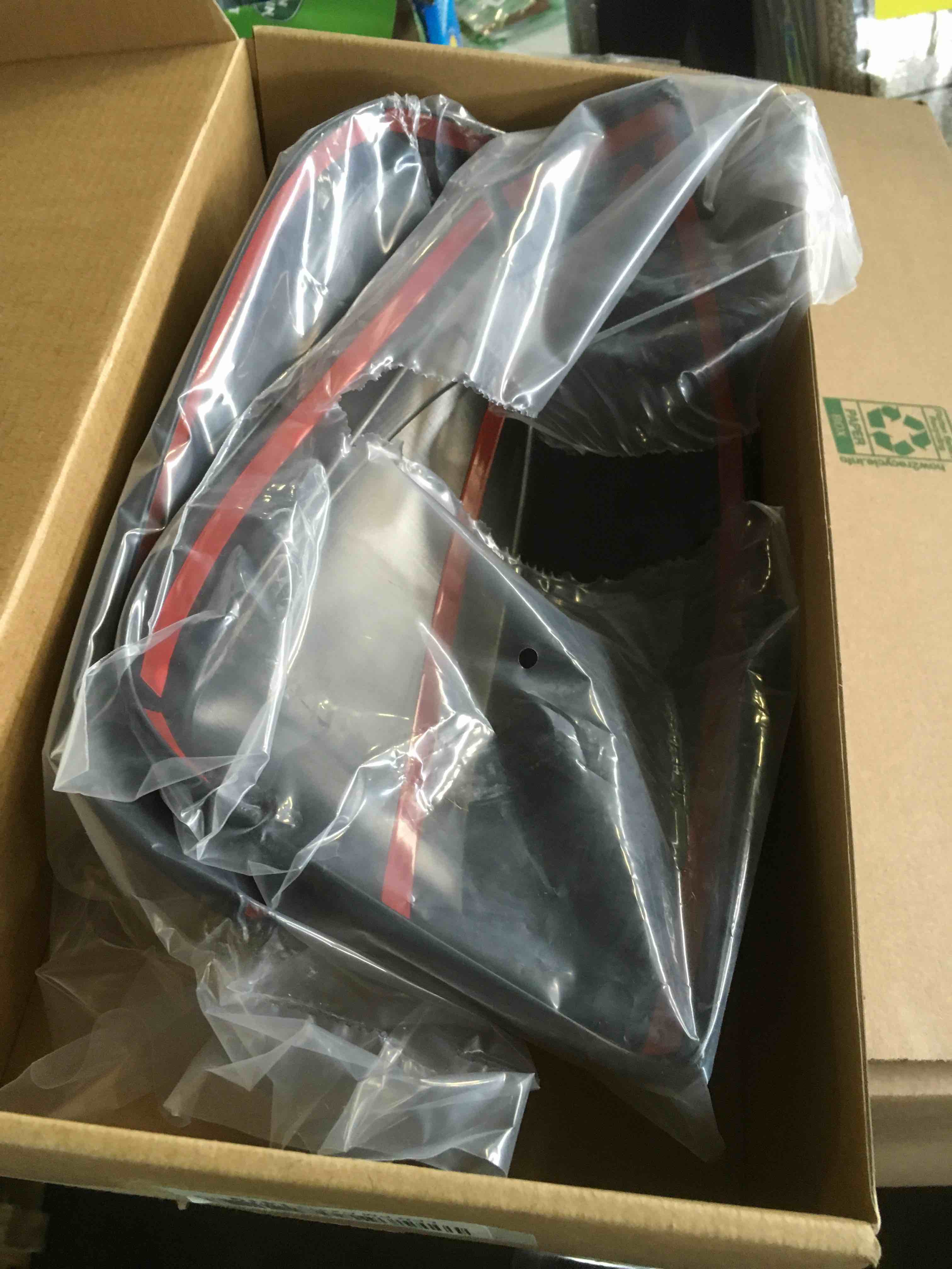 https://s3.amazonaws.com/lotting-images-prod/bidfta/YEL5463783_1701365628897.jpeg