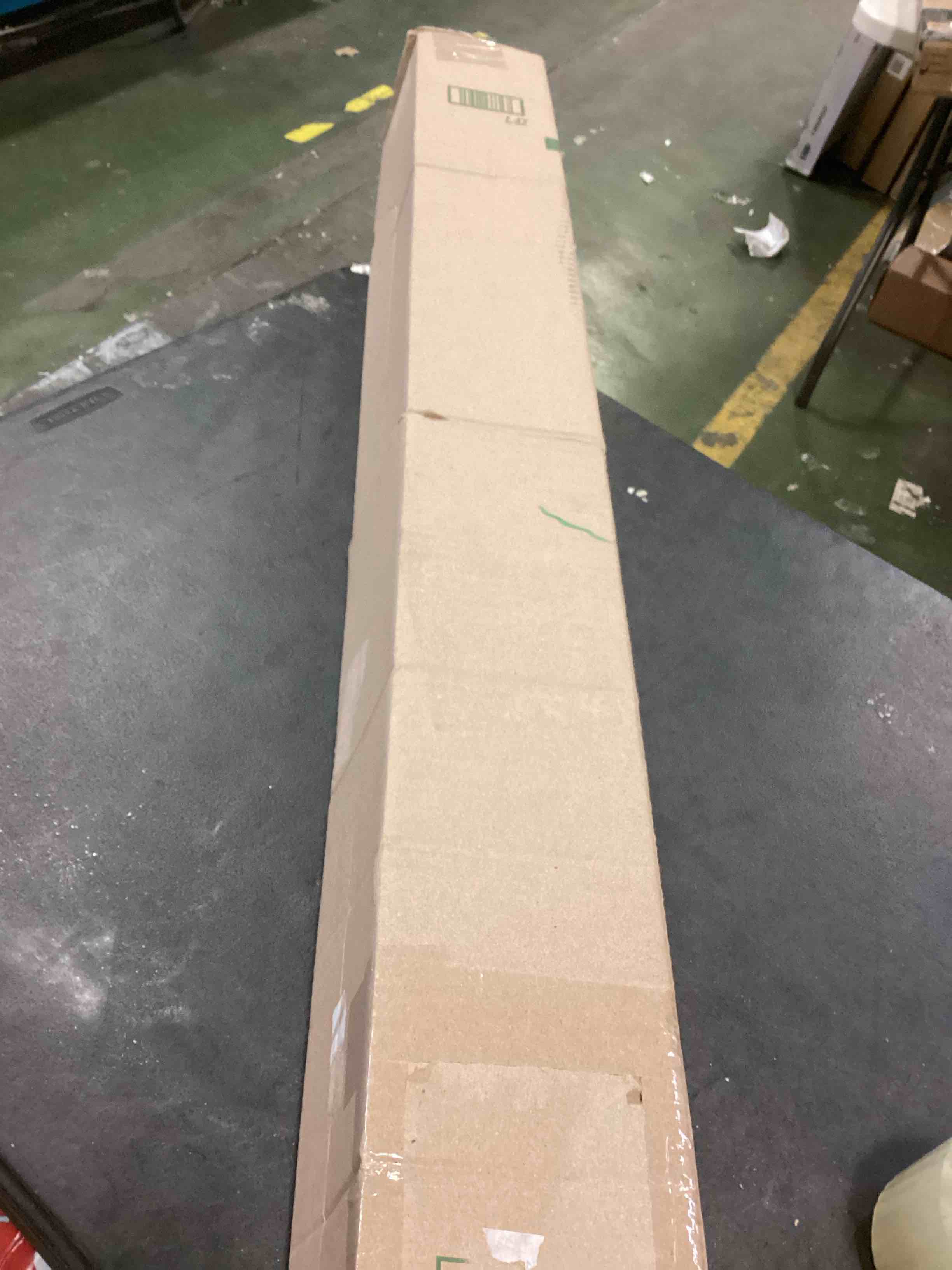 https://s3.amazonaws.com/lotting-images-prod/bidfta/YEL5465200_1700249260177.jpeg