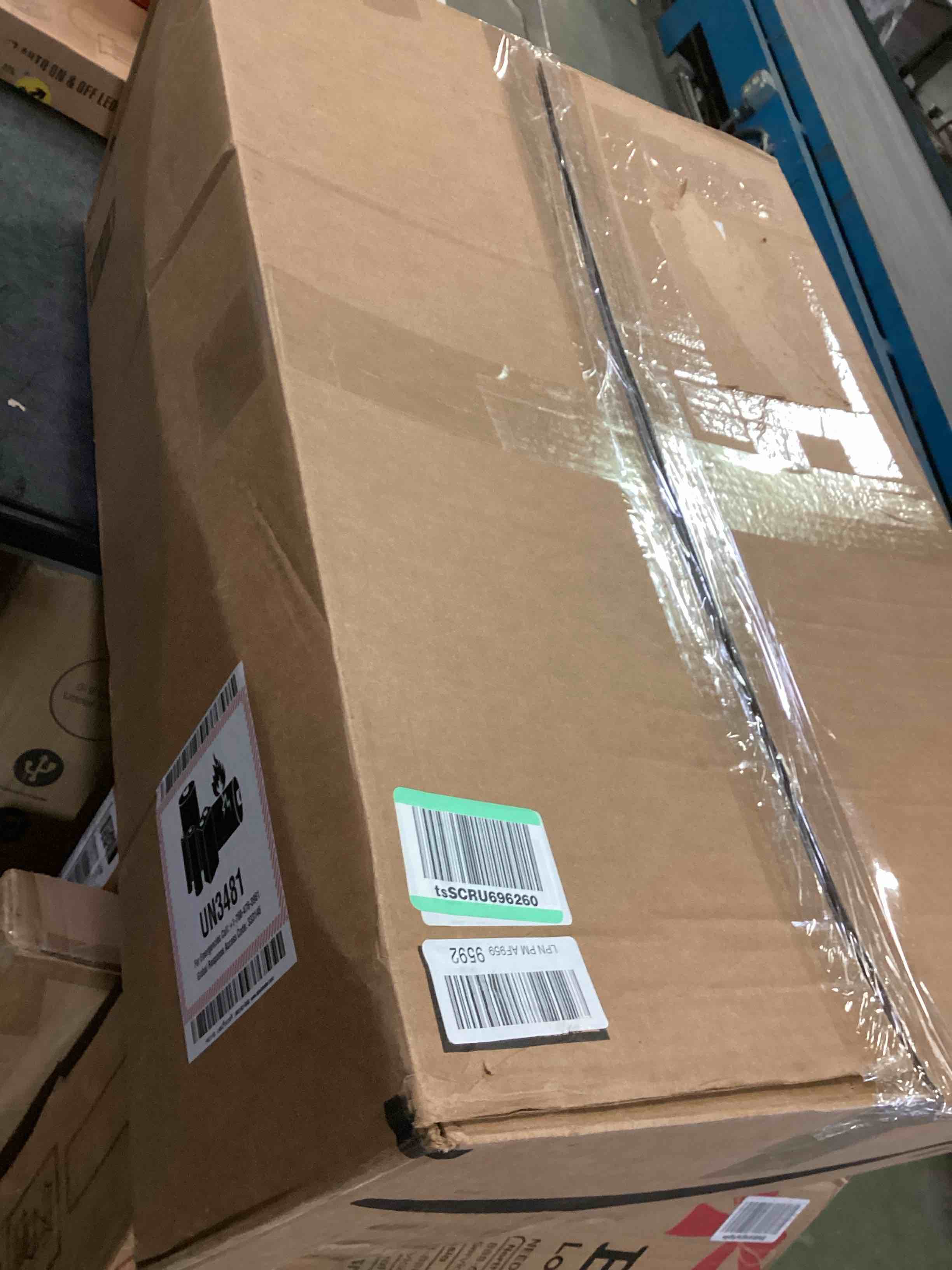 https://s3.amazonaws.com/lotting-images-prod/bidfta/YEL5465917_1700840251271.jpeg