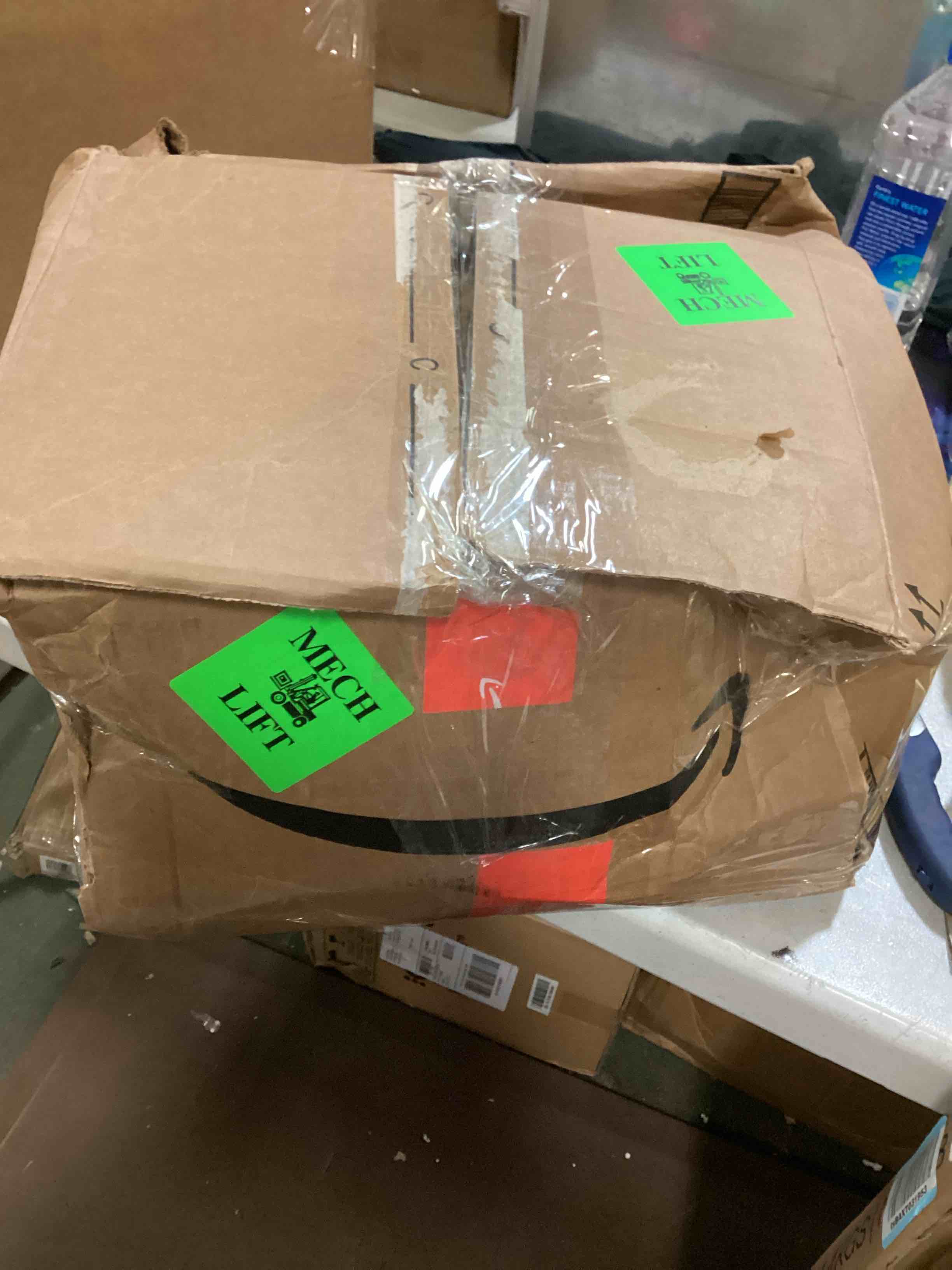 https://s3.amazonaws.com/lotting-images-prod/bidfta/YEL5466132_1701102263015.jpeg