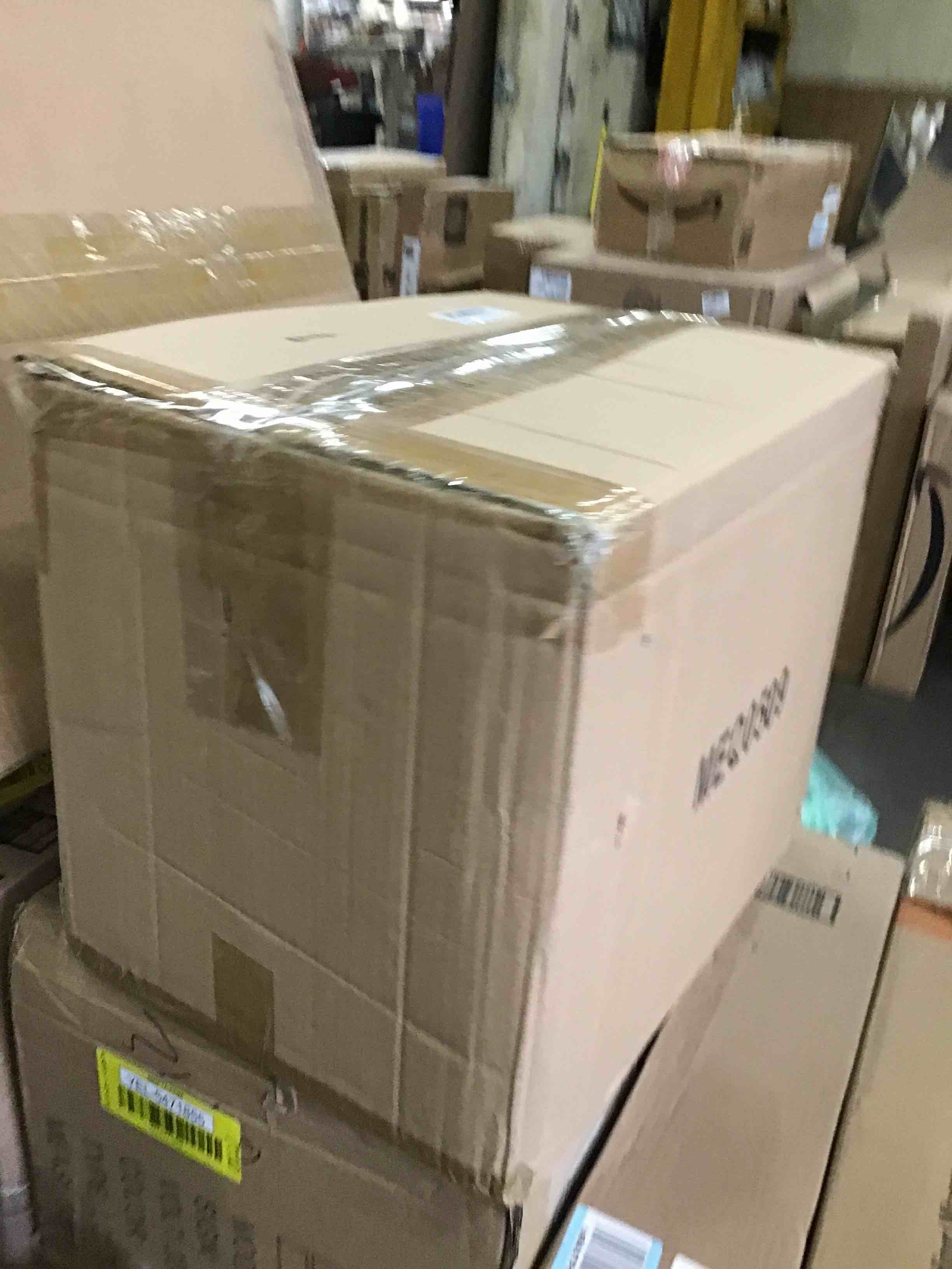 https://s3.amazonaws.com/lotting-images-prod/bidfta/YEL5471856_1704909893289.jpeg