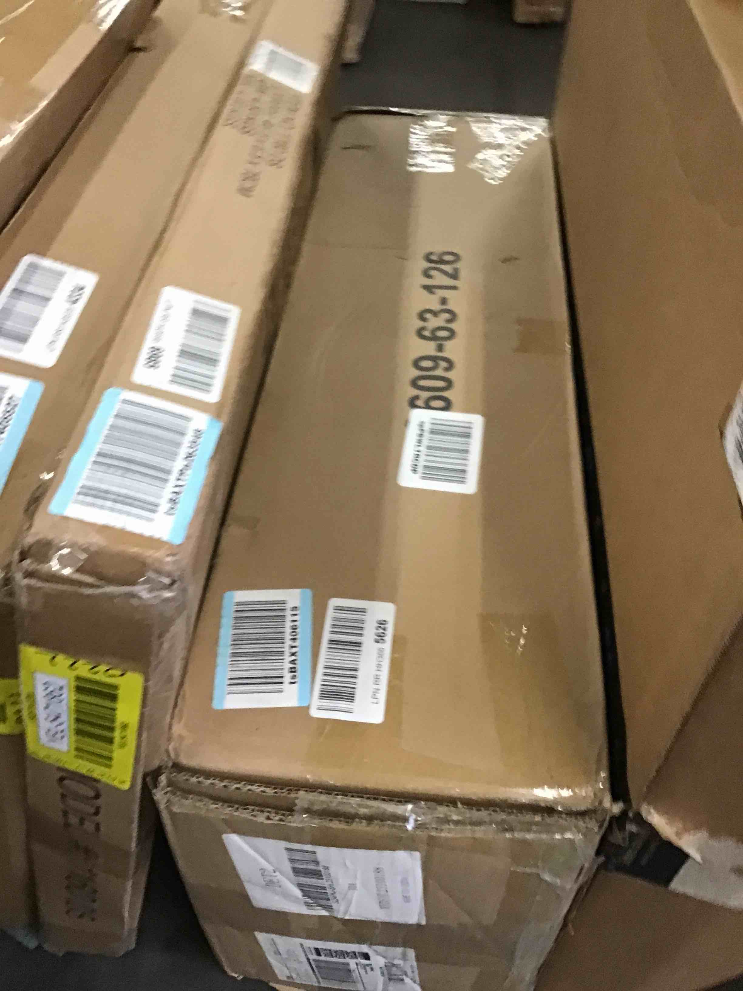 https://s3.amazonaws.com/lotting-images-prod/bidfta/YEL5471865_1704910940919.jpeg