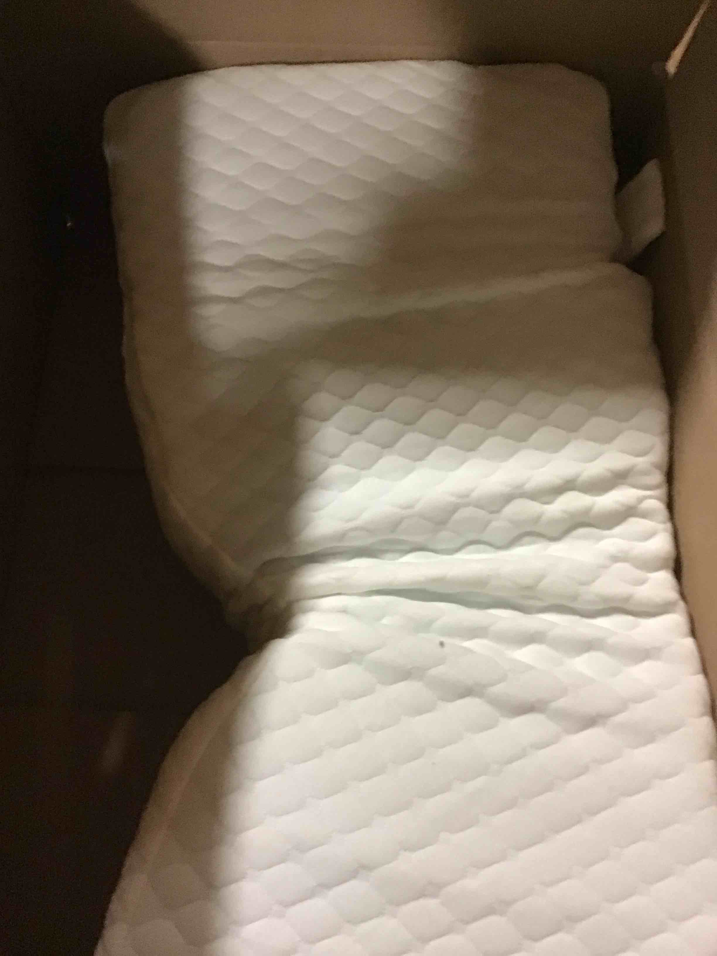 https://s3.amazonaws.com/lotting-images-prod/bidfta/YEL5474511_1706890132289.jpeg