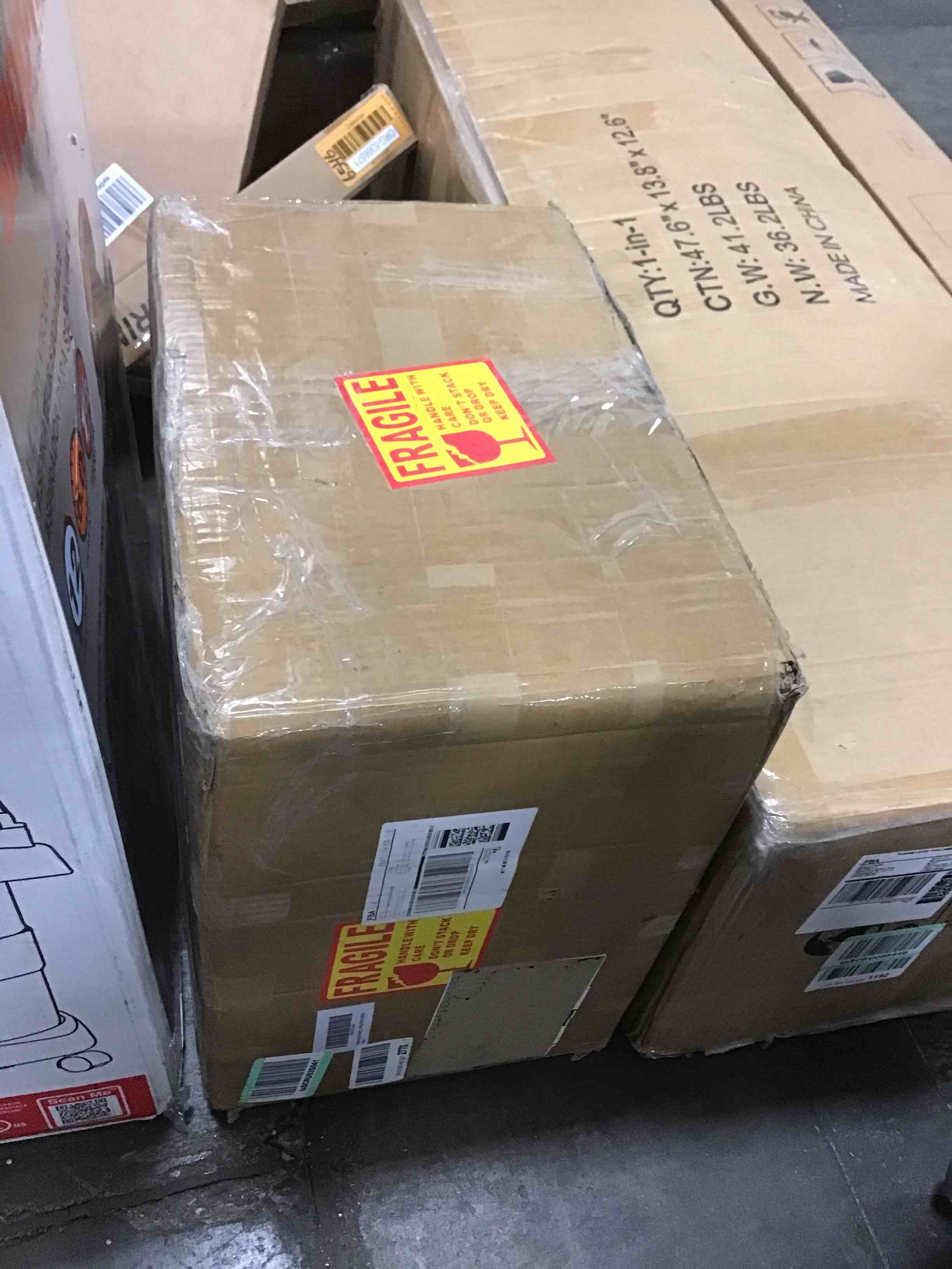https://s3.amazonaws.com/lotting-images-prod/bidfta/YEL5477725_1702493646838.jpeg