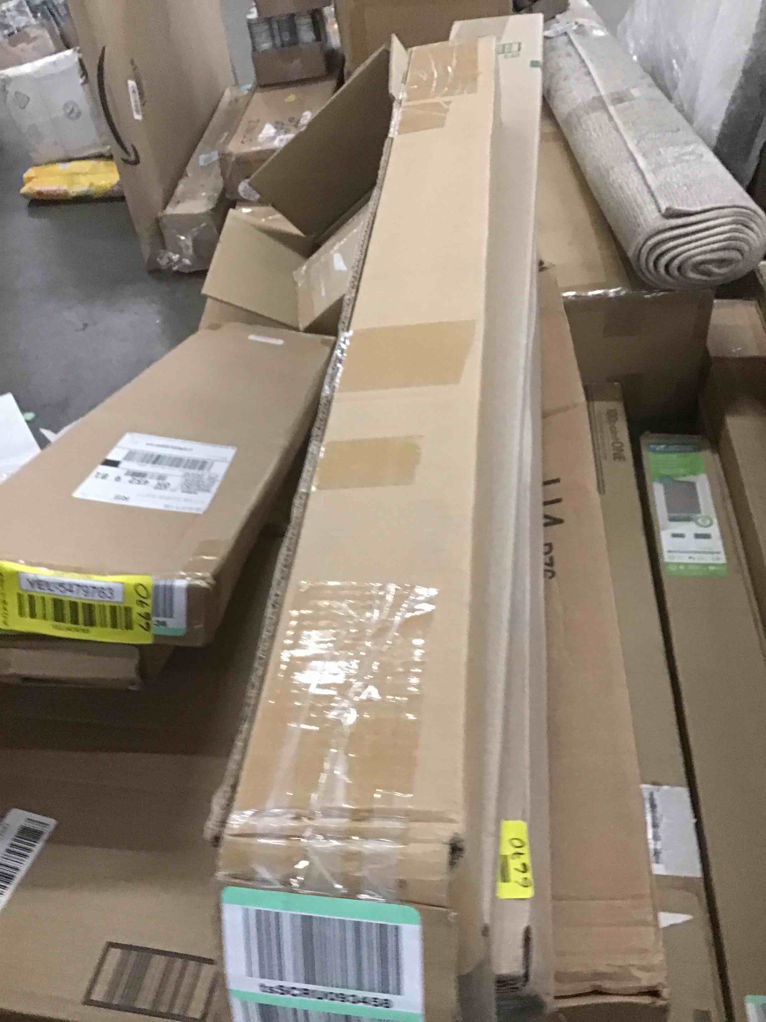 https://s3.amazonaws.com/lotting-images-prod/bidfta/YEL5479768_1702997330630.jpeg