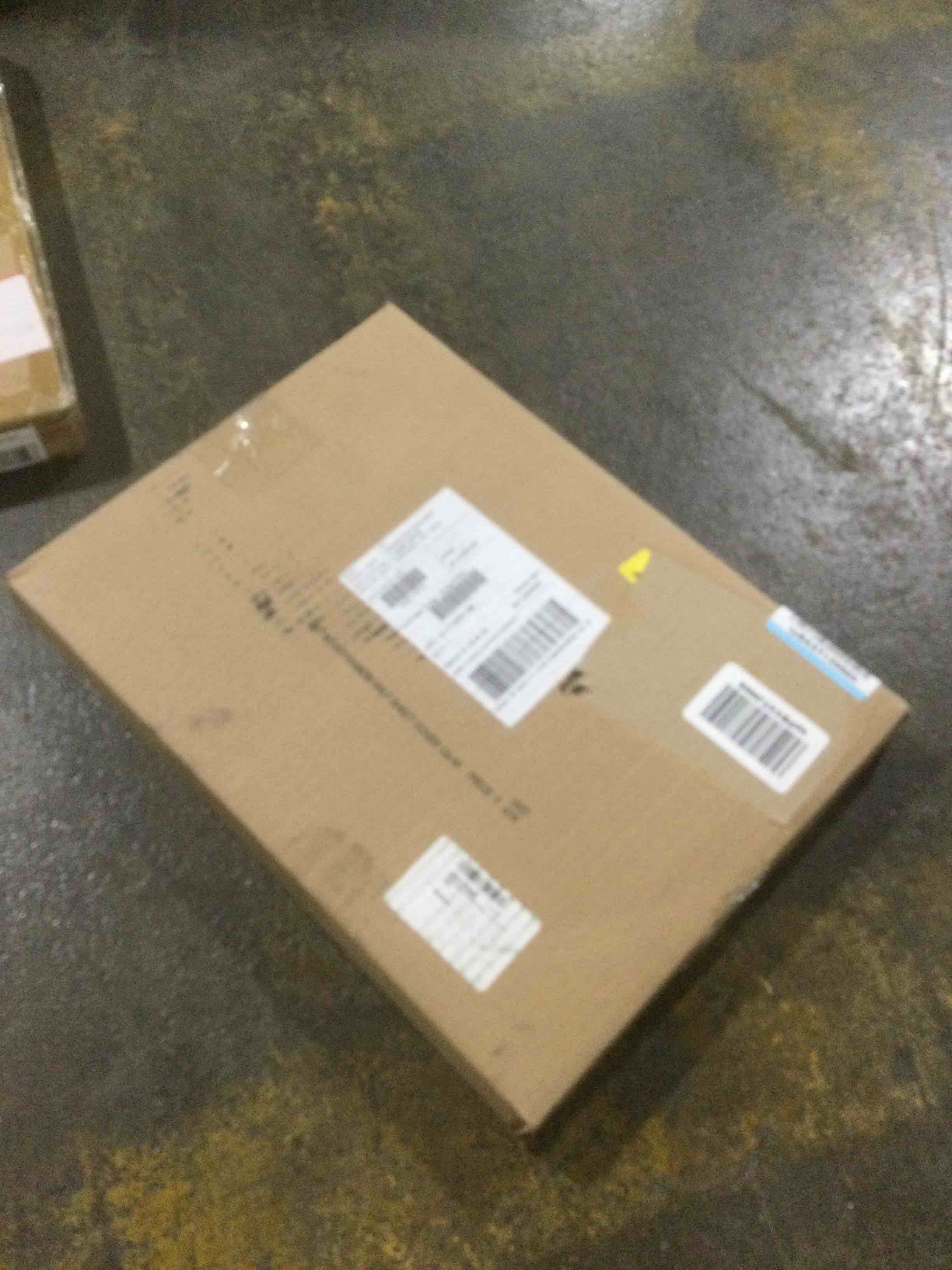 https://s3.amazonaws.com/lotting-images-prod/bidfta/YEL5481702_1703276169014.jpeg