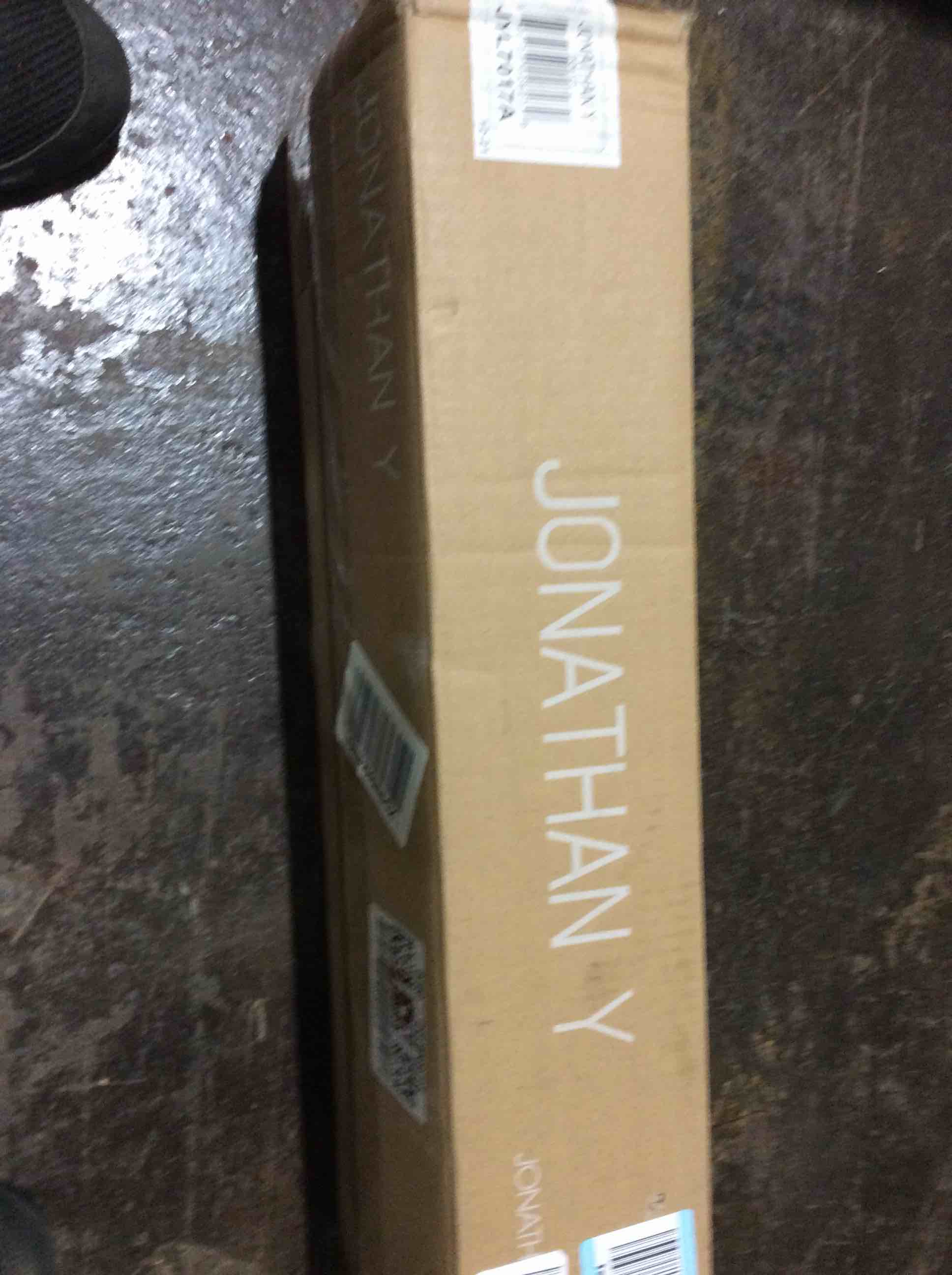https://s3.amazonaws.com/lotting-images-prod/bidfta/YEL5481966_1703708092806.jpeg