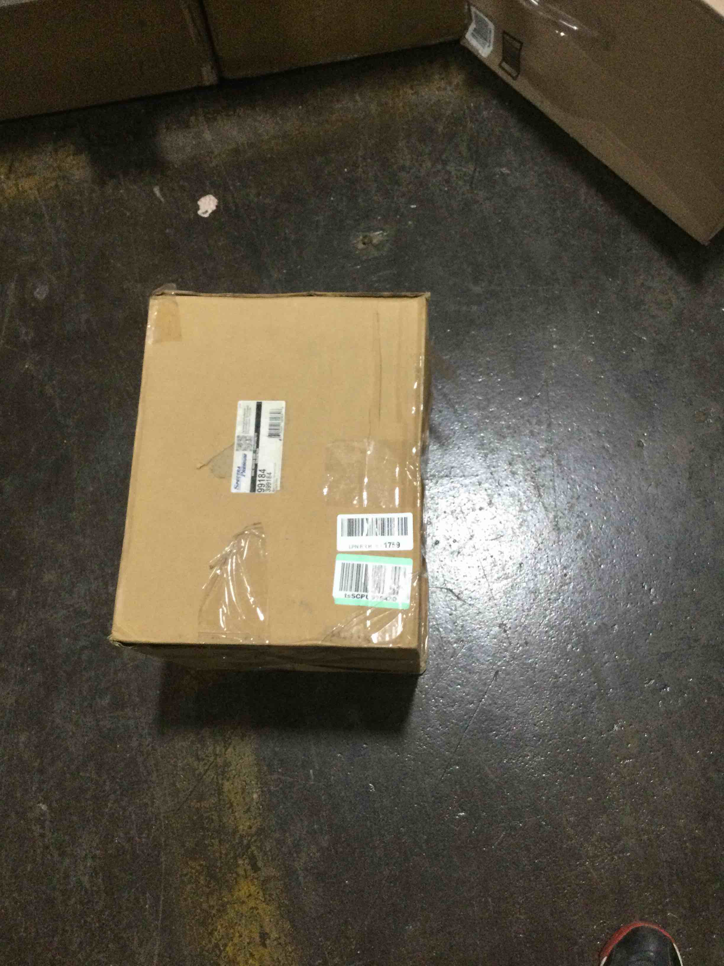 https://s3.amazonaws.com/lotting-images-prod/bidfta/YEL5483199_1704901522433.jpeg