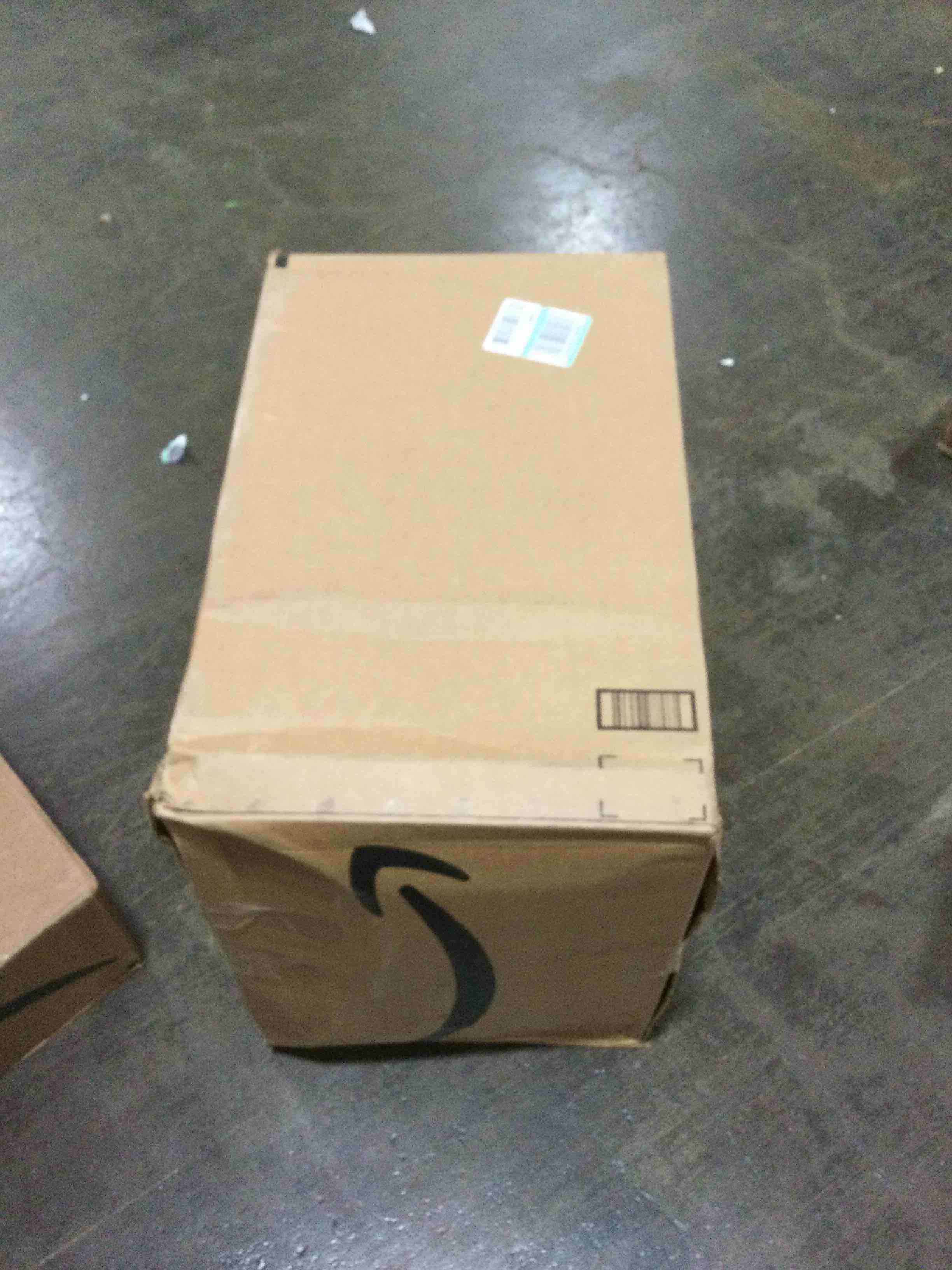 https://s3.amazonaws.com/lotting-images-prod/bidfta/YEL5483254_1704912924364.jpeg
