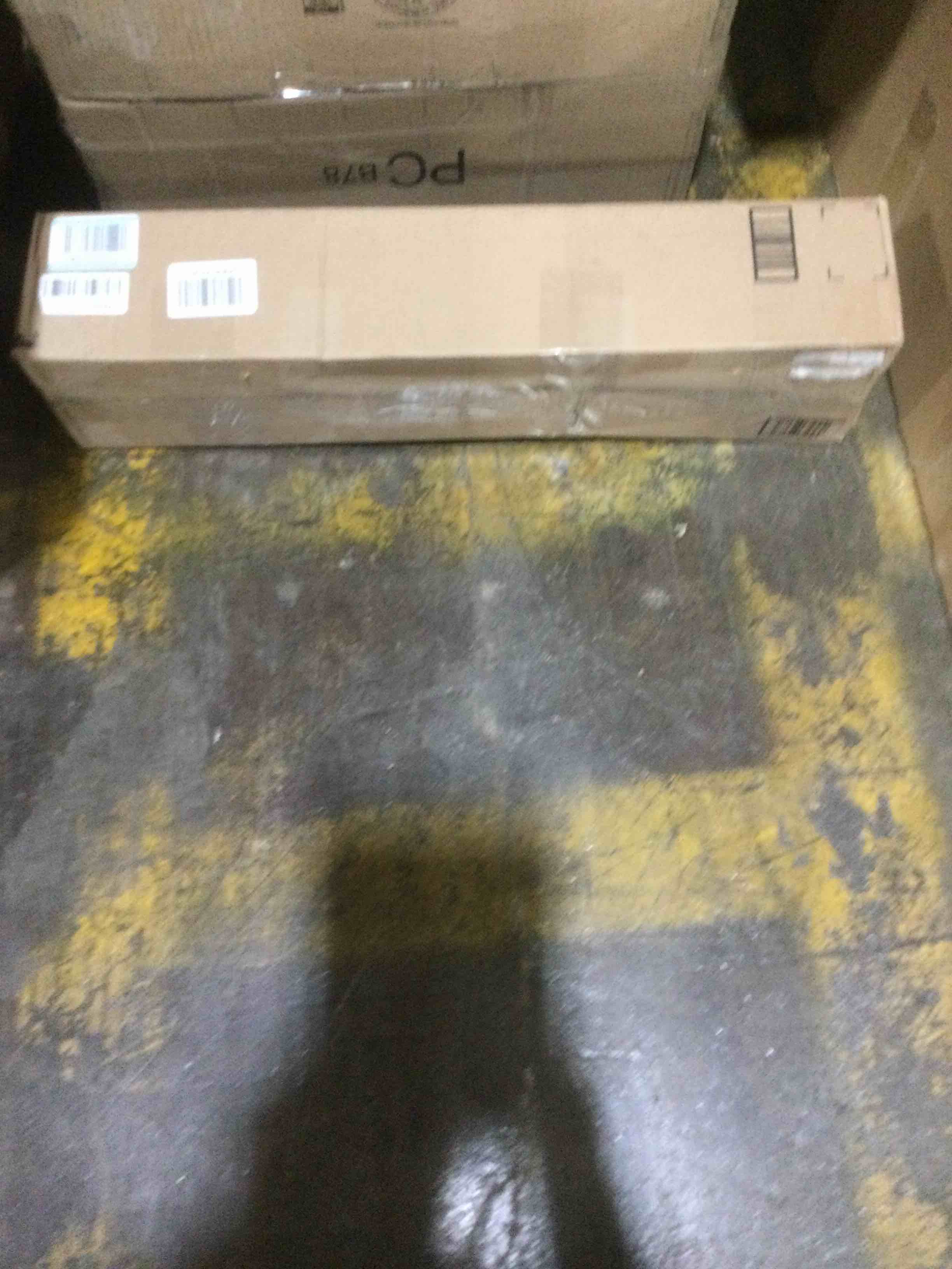 https://s3.amazonaws.com/lotting-images-prod/bidfta/YEL5484335_1705680825244.jpeg
