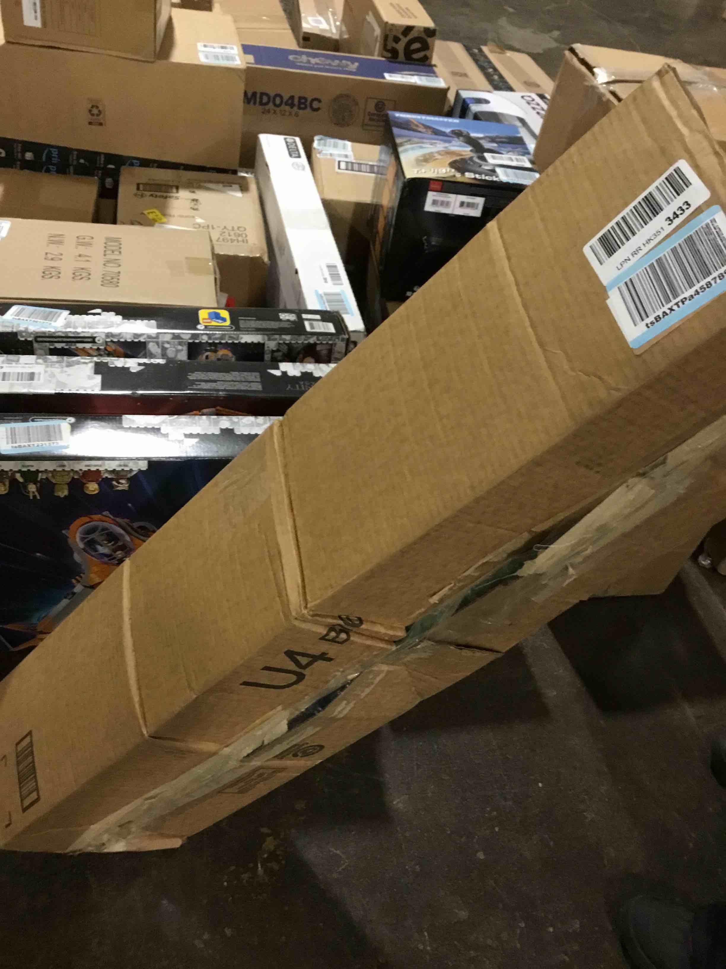 https://s3.amazonaws.com/lotting-images-prod/bidfta/YEL5485287_1705519544986.jpeg